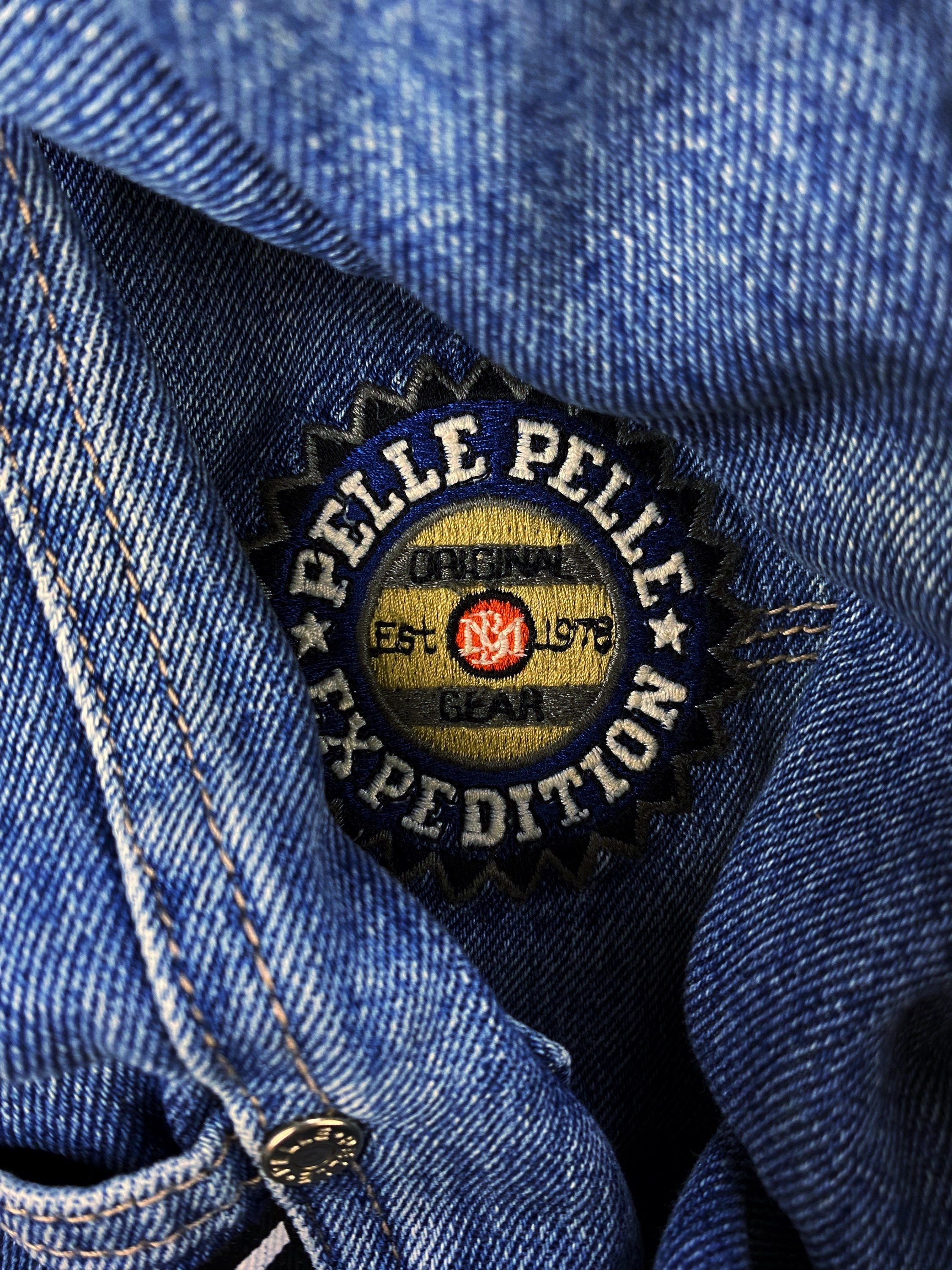 90s Pelle Pelle Patched Emblem Carpenter Jean Shorts