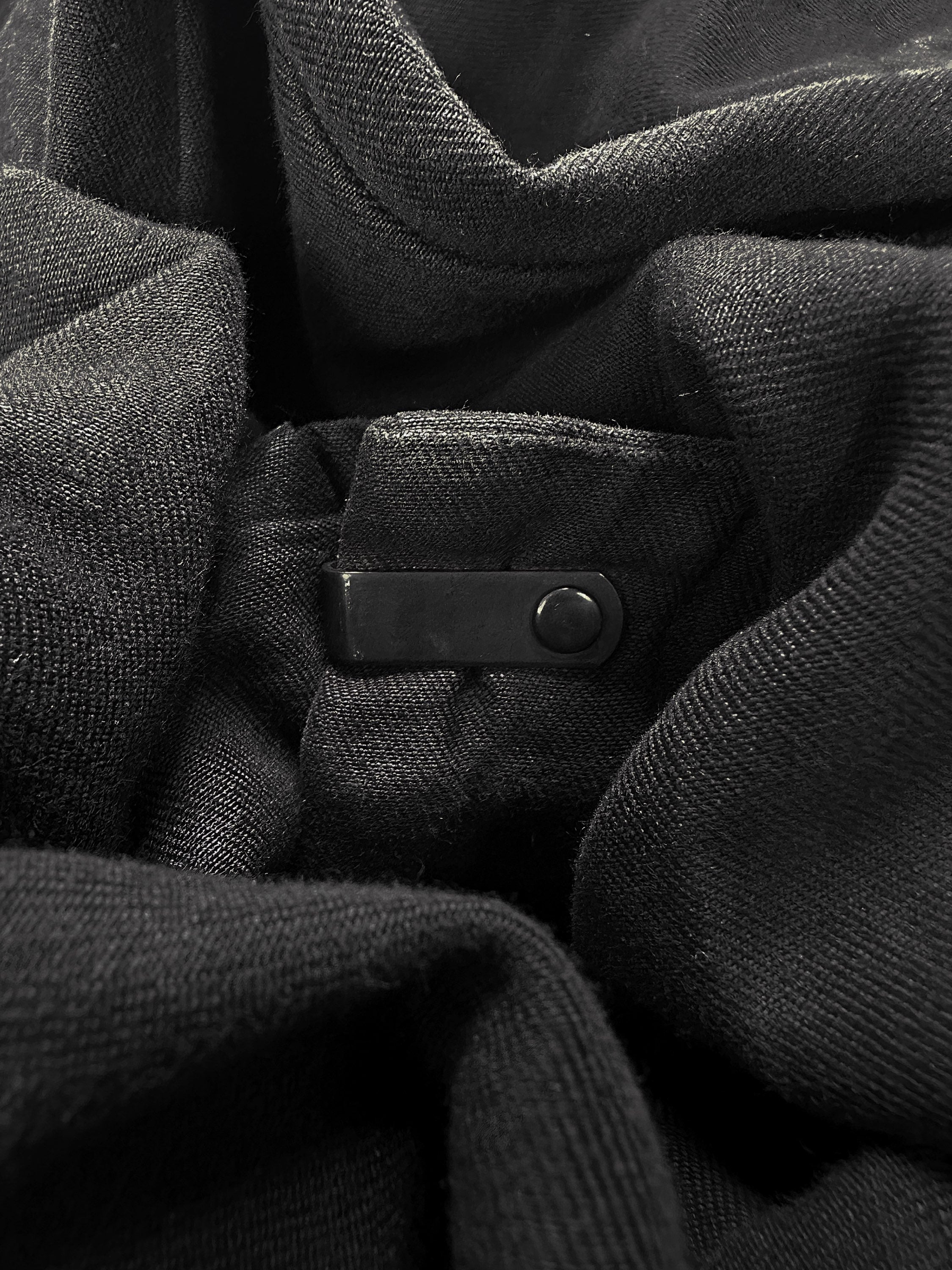The Viridi Anne Black Stow Pocket Metal Clasp Pants