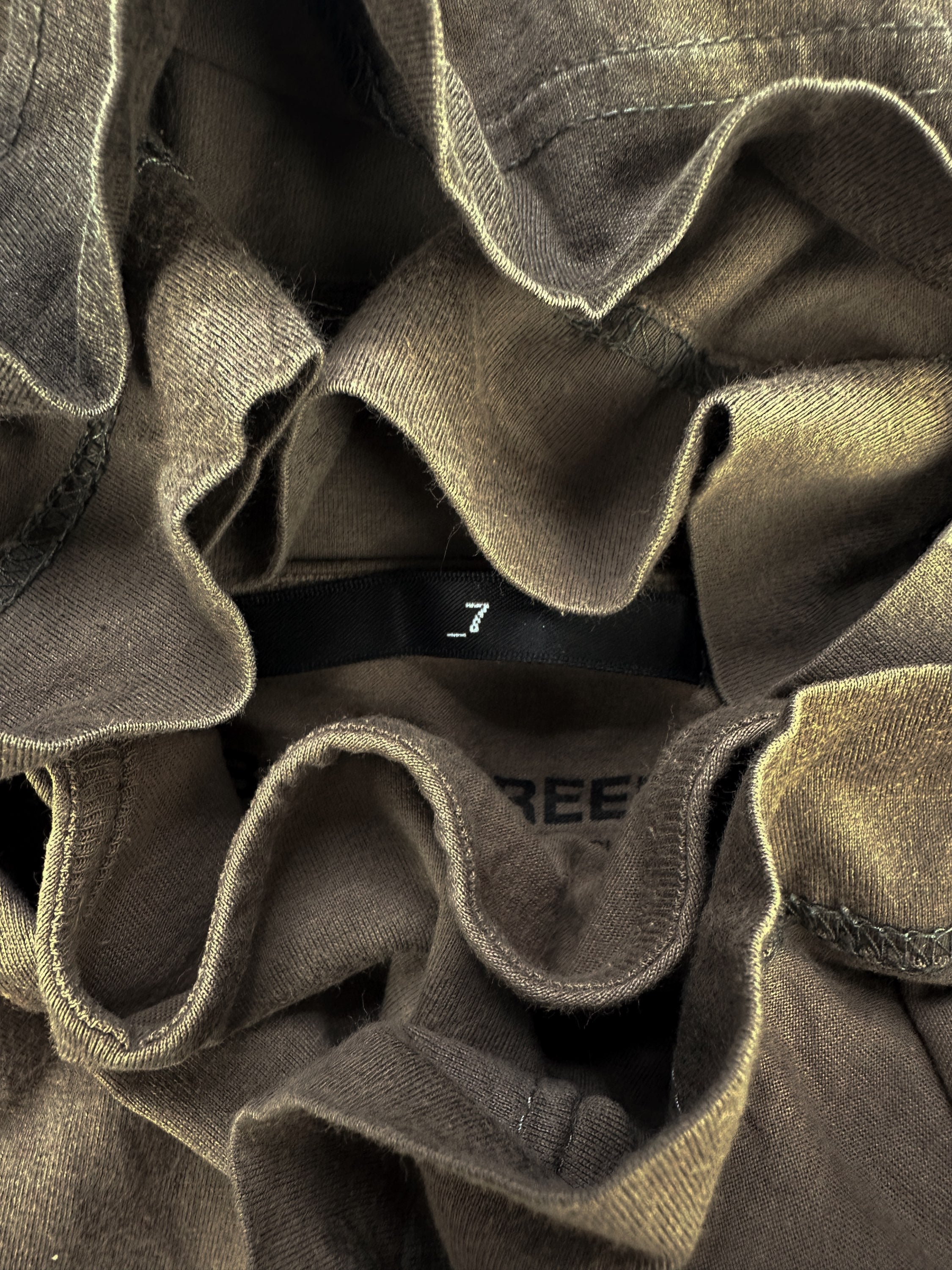 00s Julius ‘Tibetan Freedom’ Beige V-Neck Collar T-Shirt