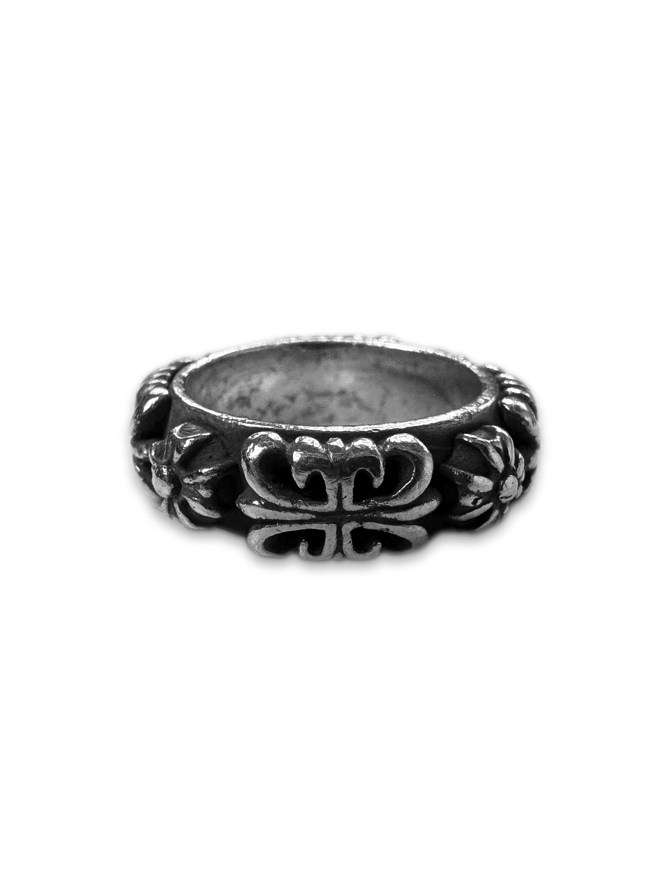 90s A&G Rock ‘n Roll Couture .925 Silver Fleur Ring