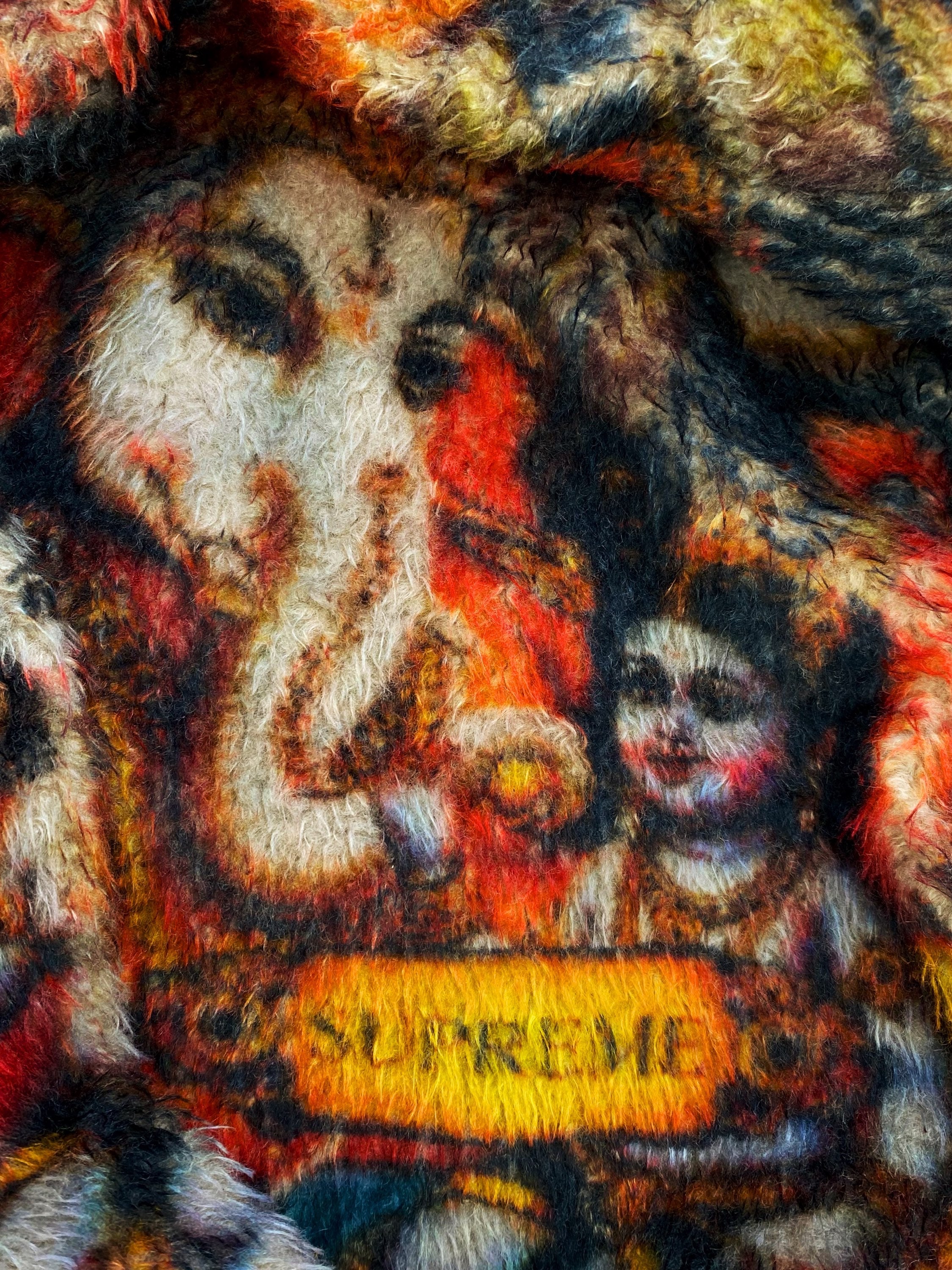 AW19 Supreme ‘Ganesh’ Tonal Faux Fur Graphic Zip-up Jacket