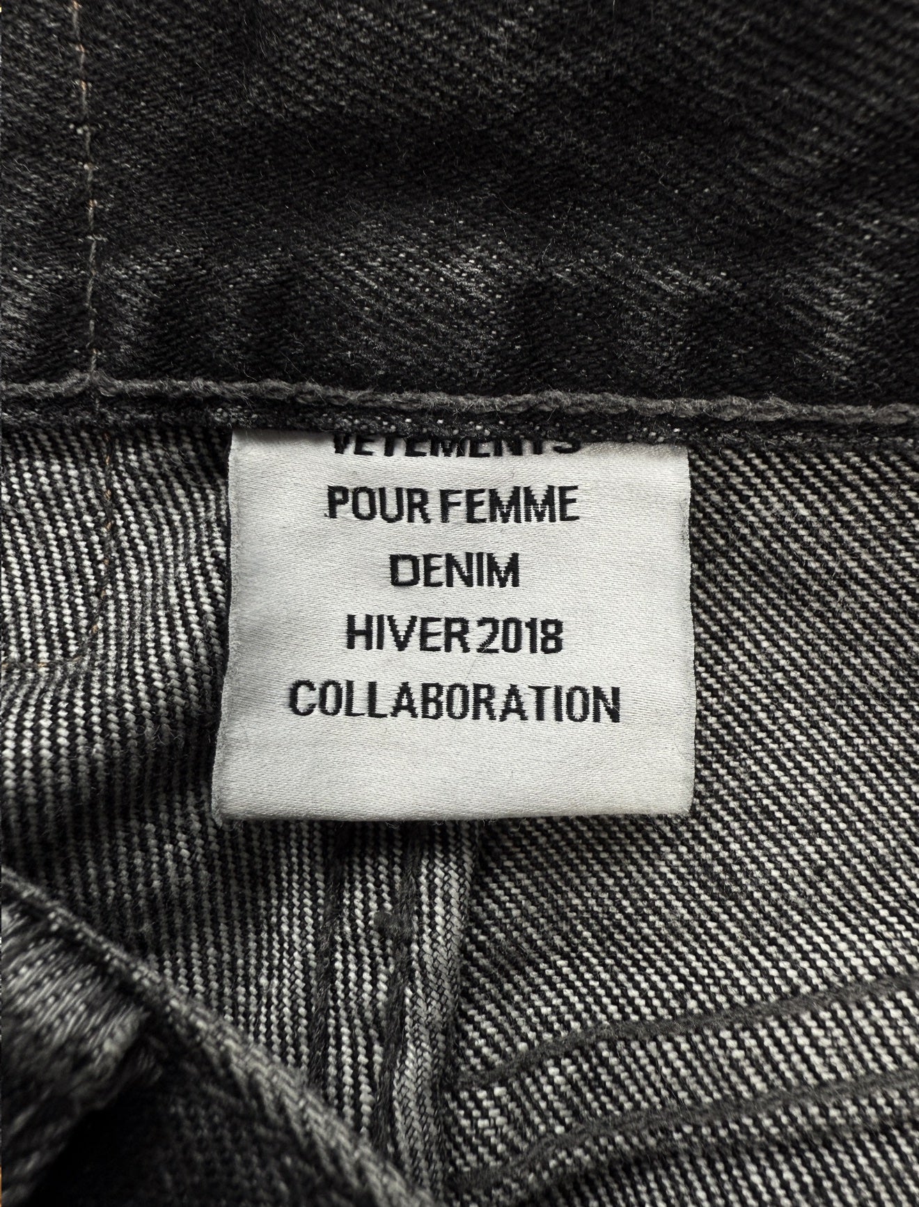 AW18 Vetements x Levi’s ‘Zipper’ Reconstructed Denim