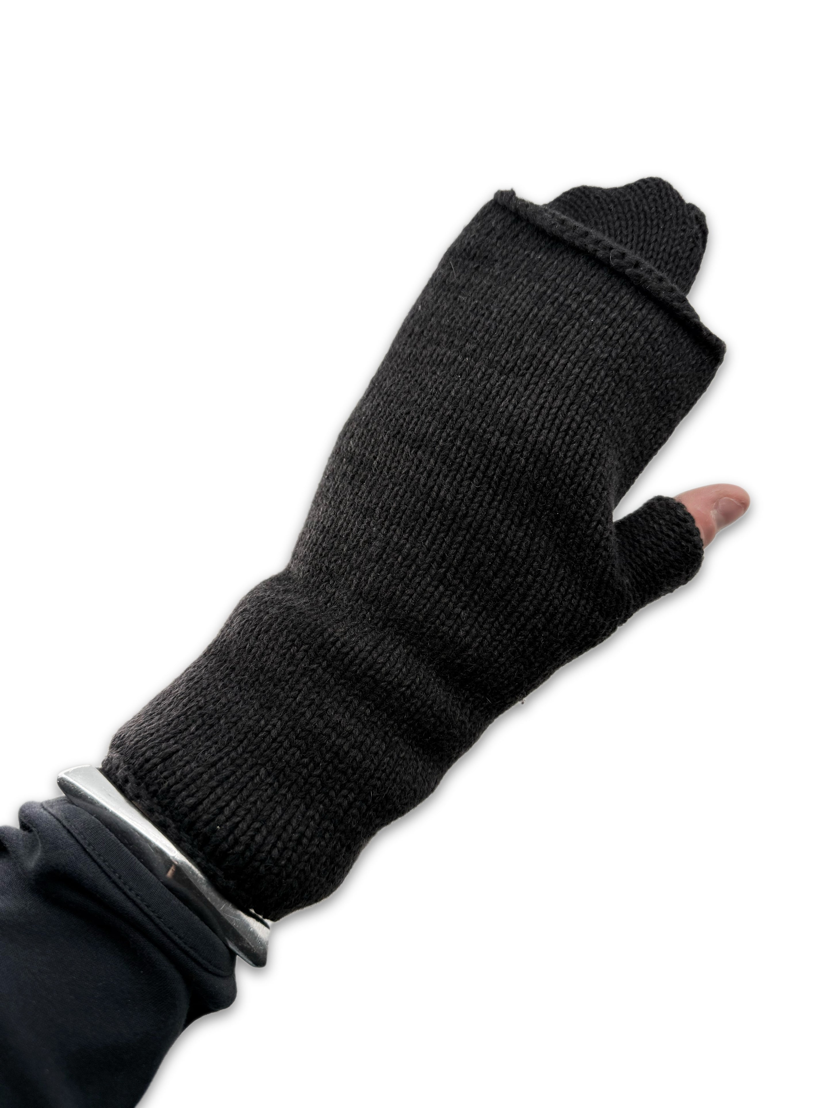 Carpe Diem Two Piece Knitted Cut Out Gloves