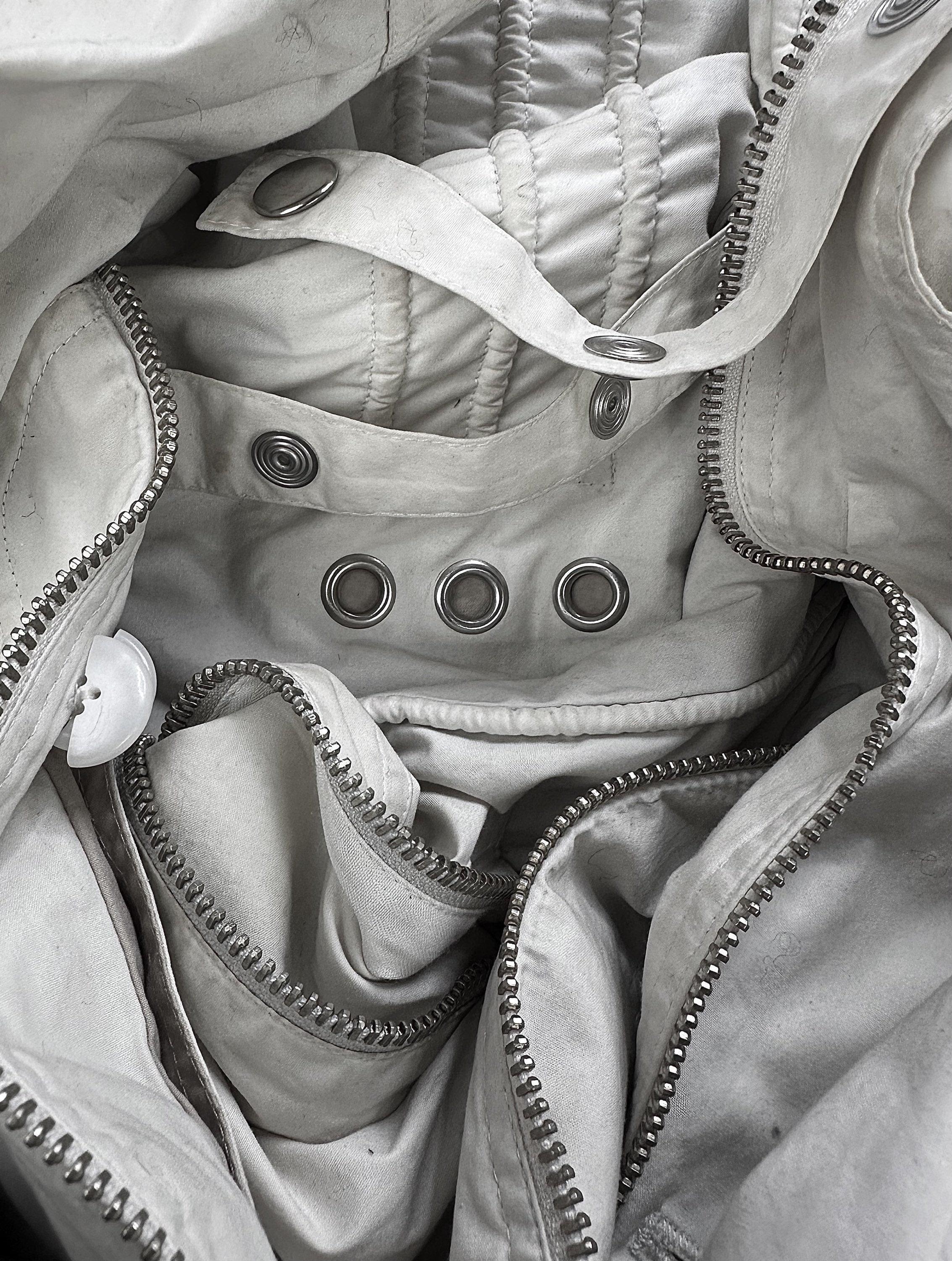 SS06 Raf Simons ‘Icarus Surgit’ White Parachute Cargo Jacket
