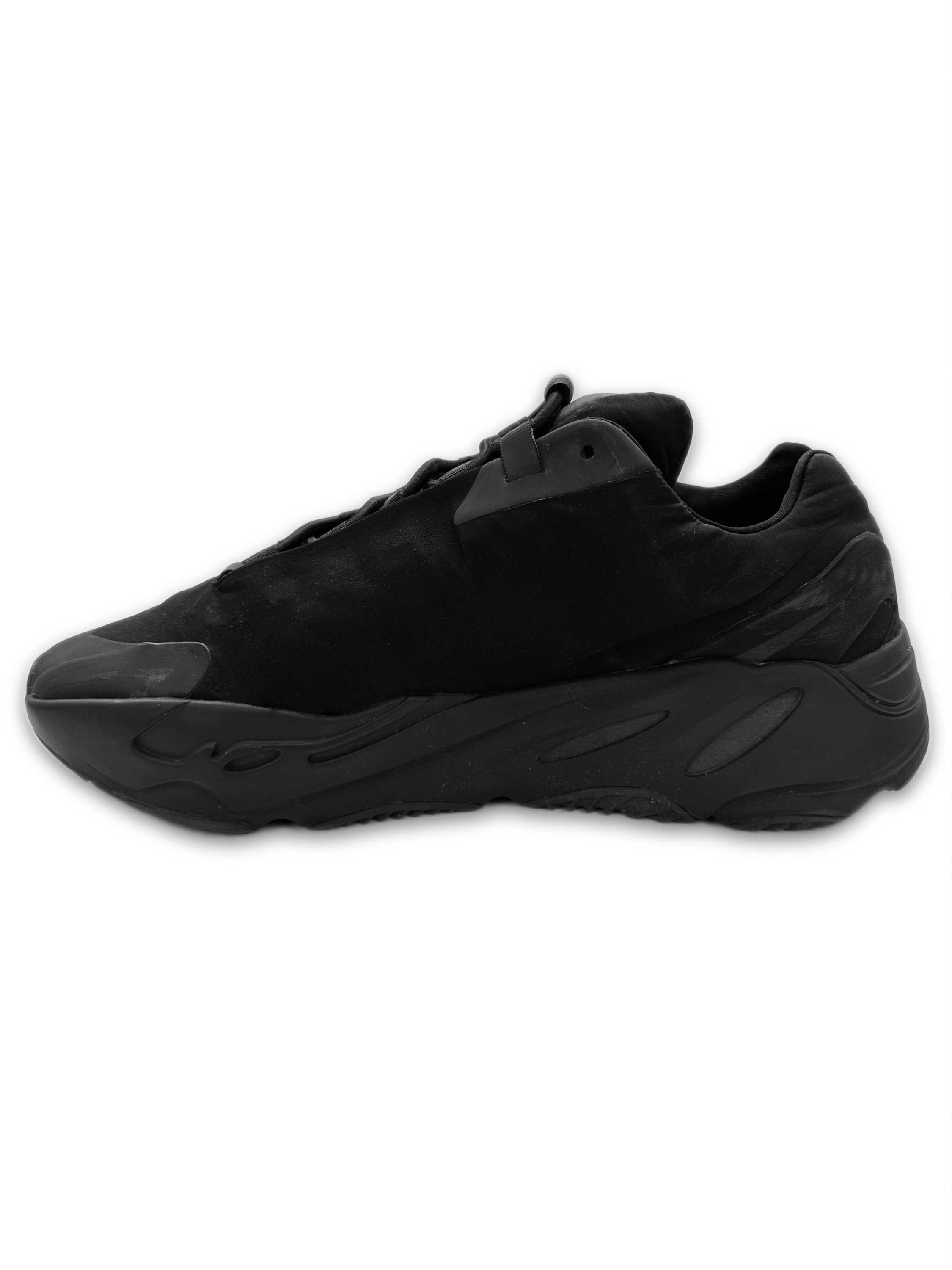 Yeezy 700 New York Exclusive Triple Black Low-top Sneakers