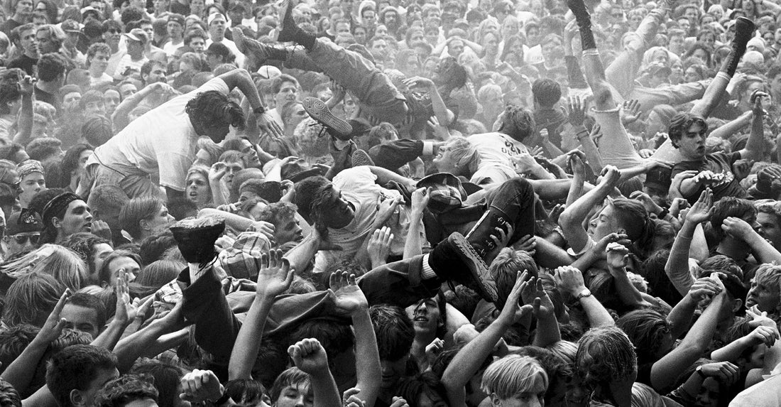 Photographer Charles Peterson Captures Seattle’s Grunge Movement