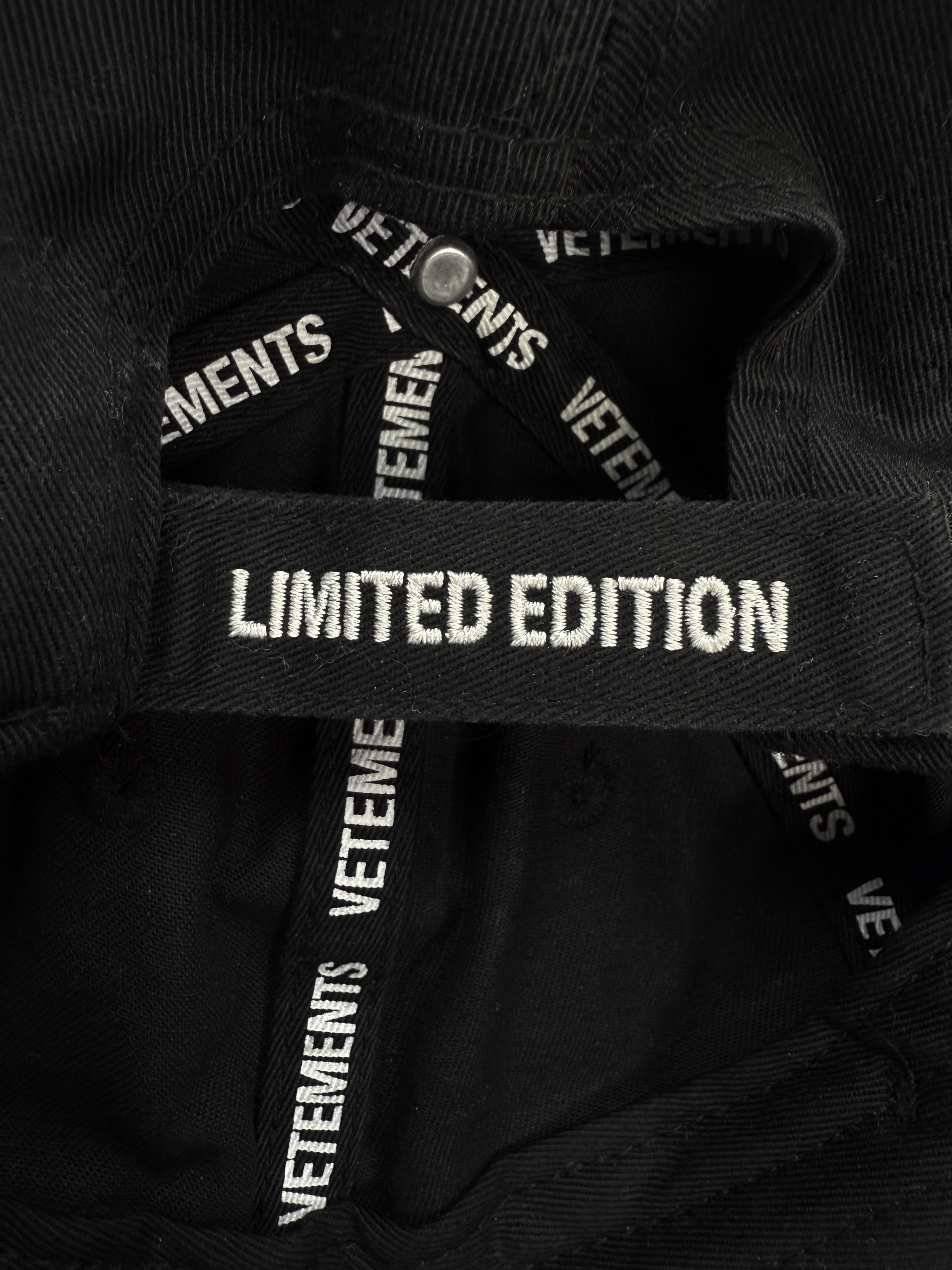 Vetements Embroidered Logo Limited Edition Strap Back Hat