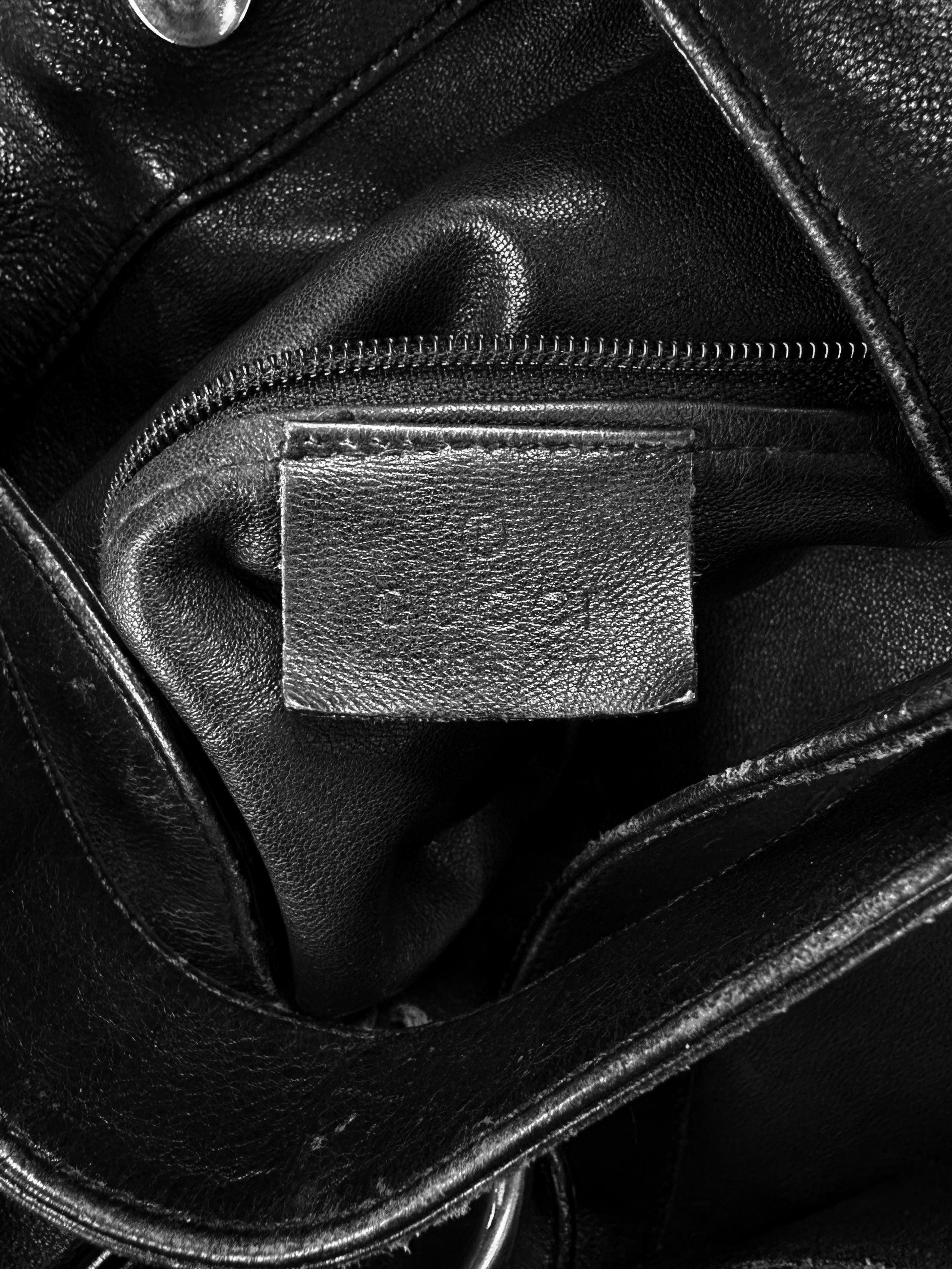00s Gucci Bamboo Handle Black Leather Hand Bag