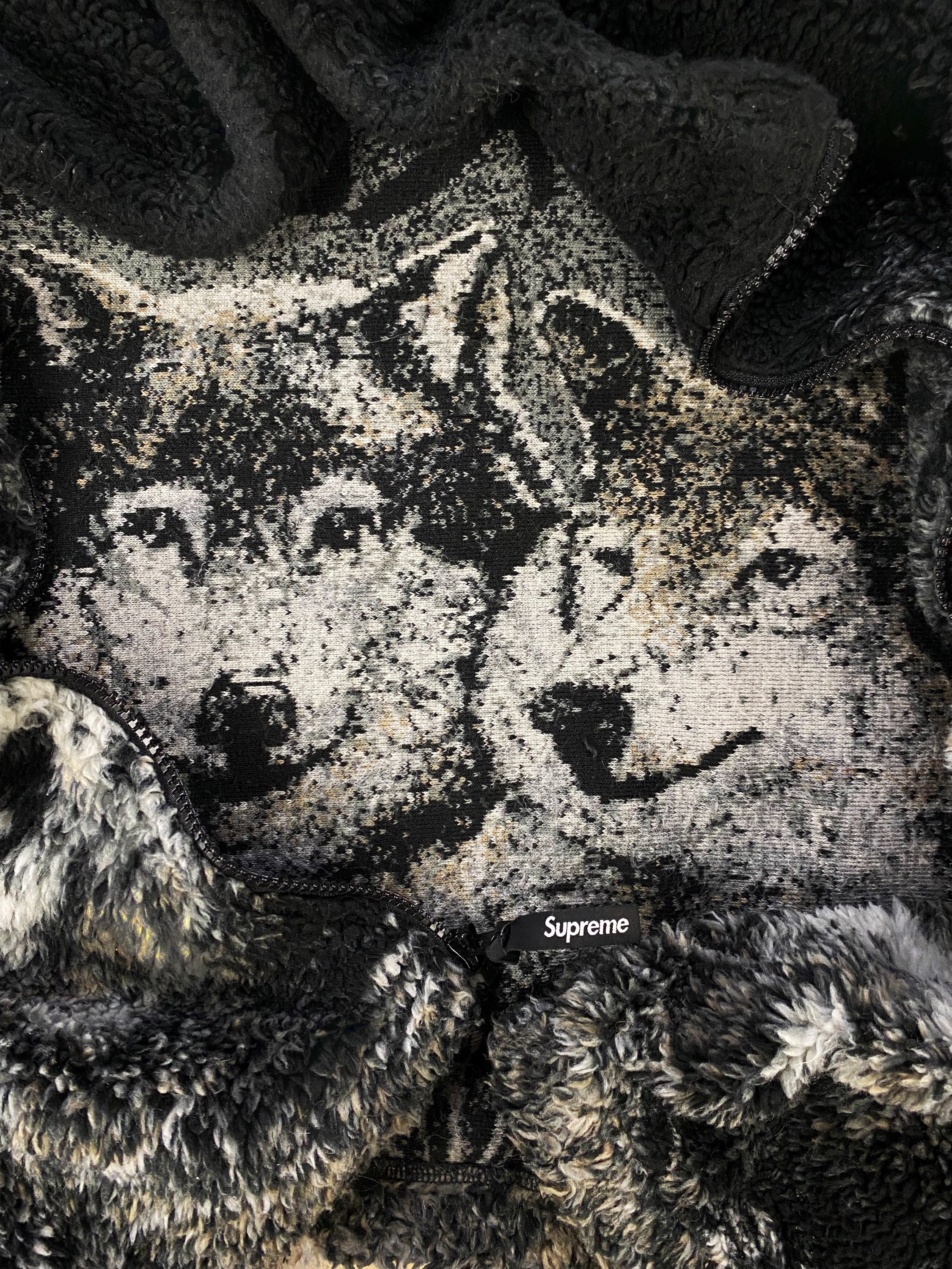 SS19 Supreme ‘Wolf’ Spellout Deep-pile Full Zip Fleece