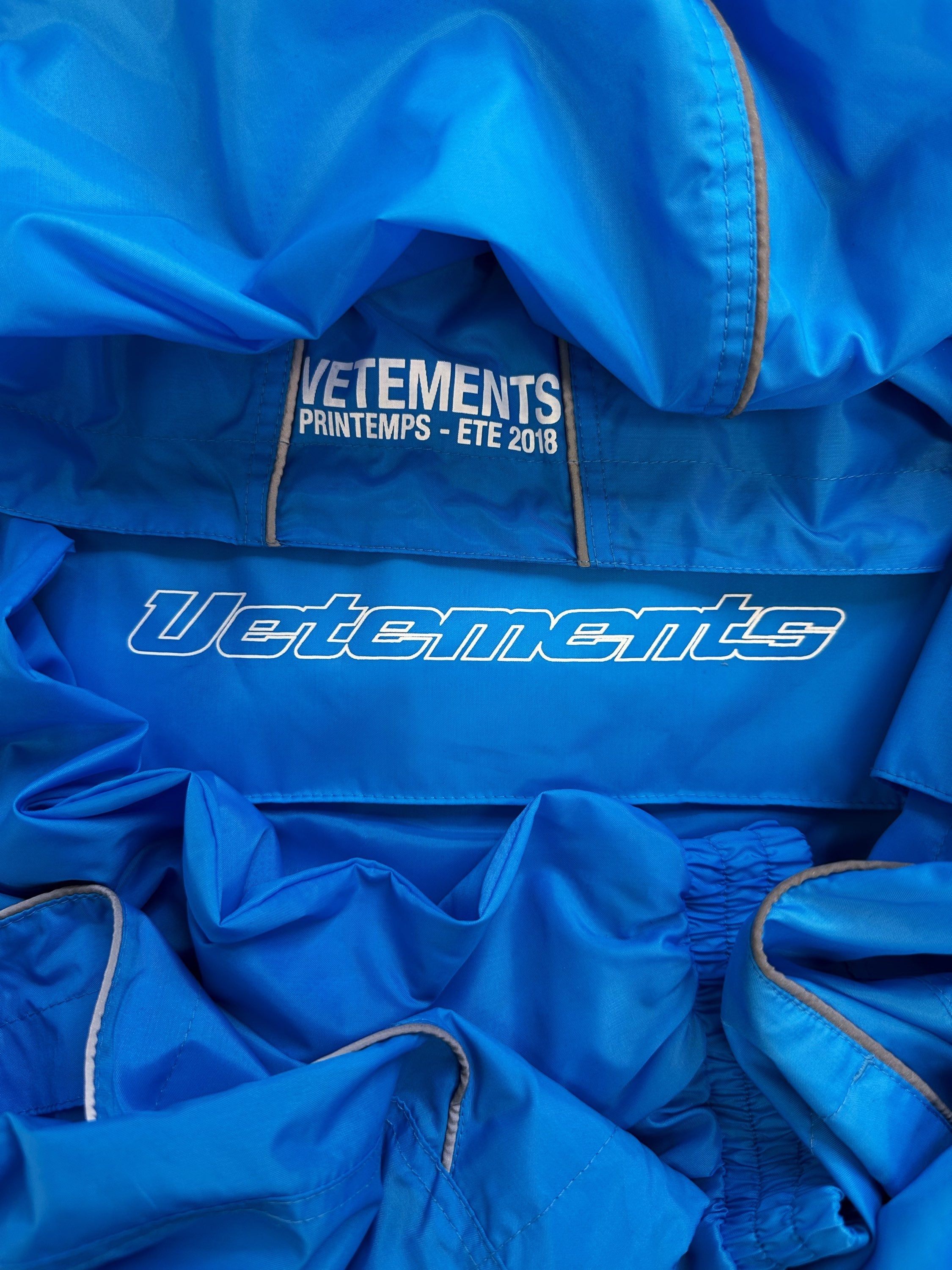 SS19 Vêtements ‘Quarter-zip’ Chest Logo Blue Anorak Jacket