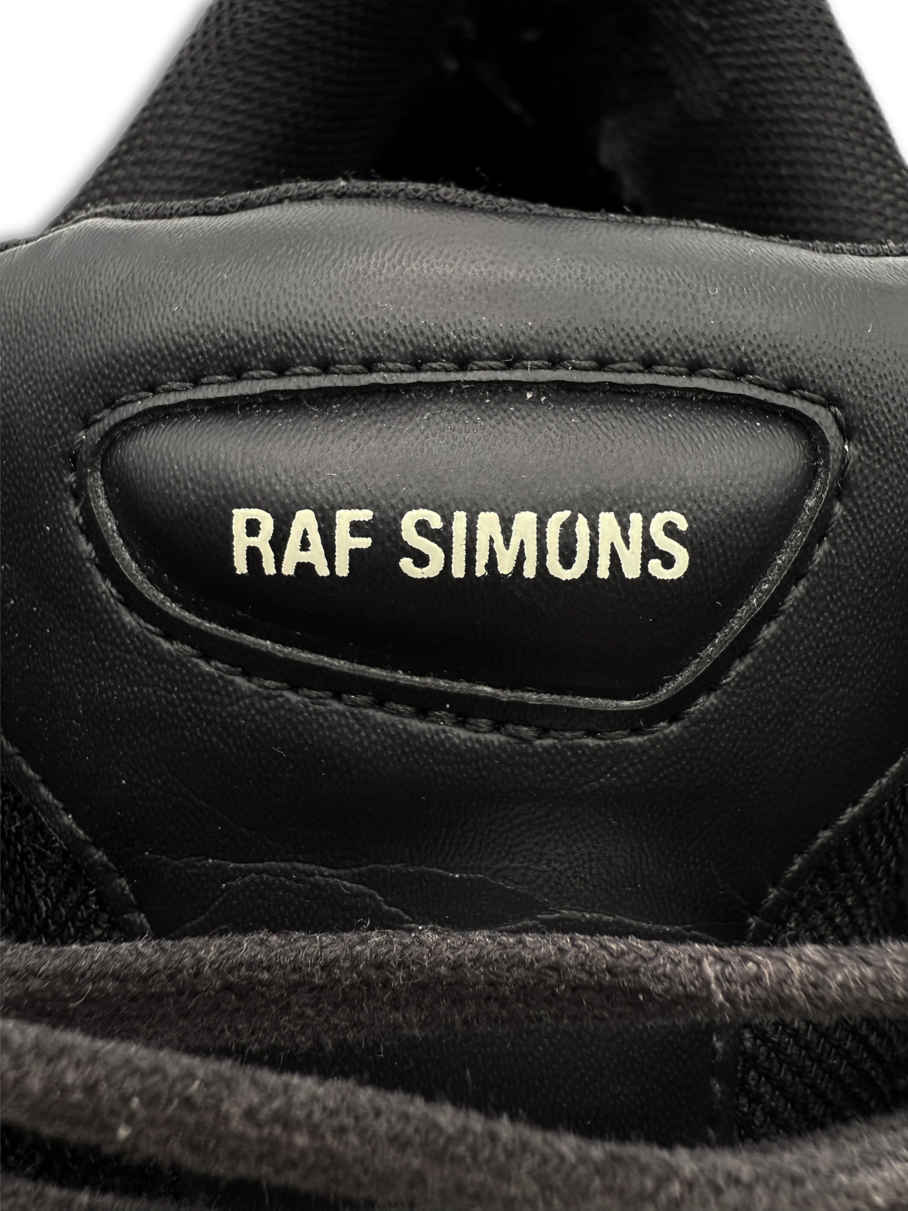 Raf Simons x Adidas ‘Ozweego’ Two Tone Low-top Sneakers