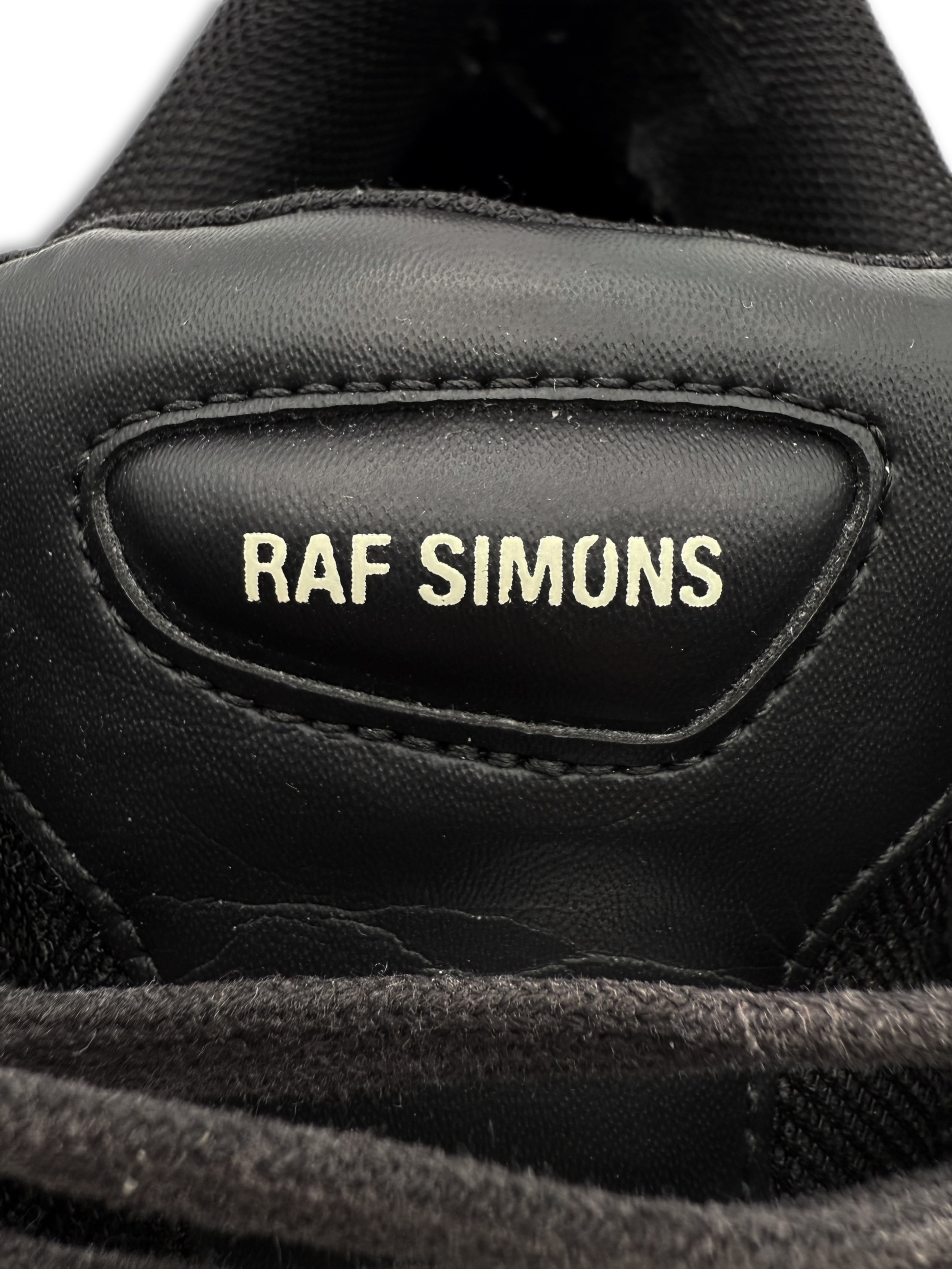 Raf Simons x Adidas ‘Ozweego’ Two Tone Low-top Sneakers