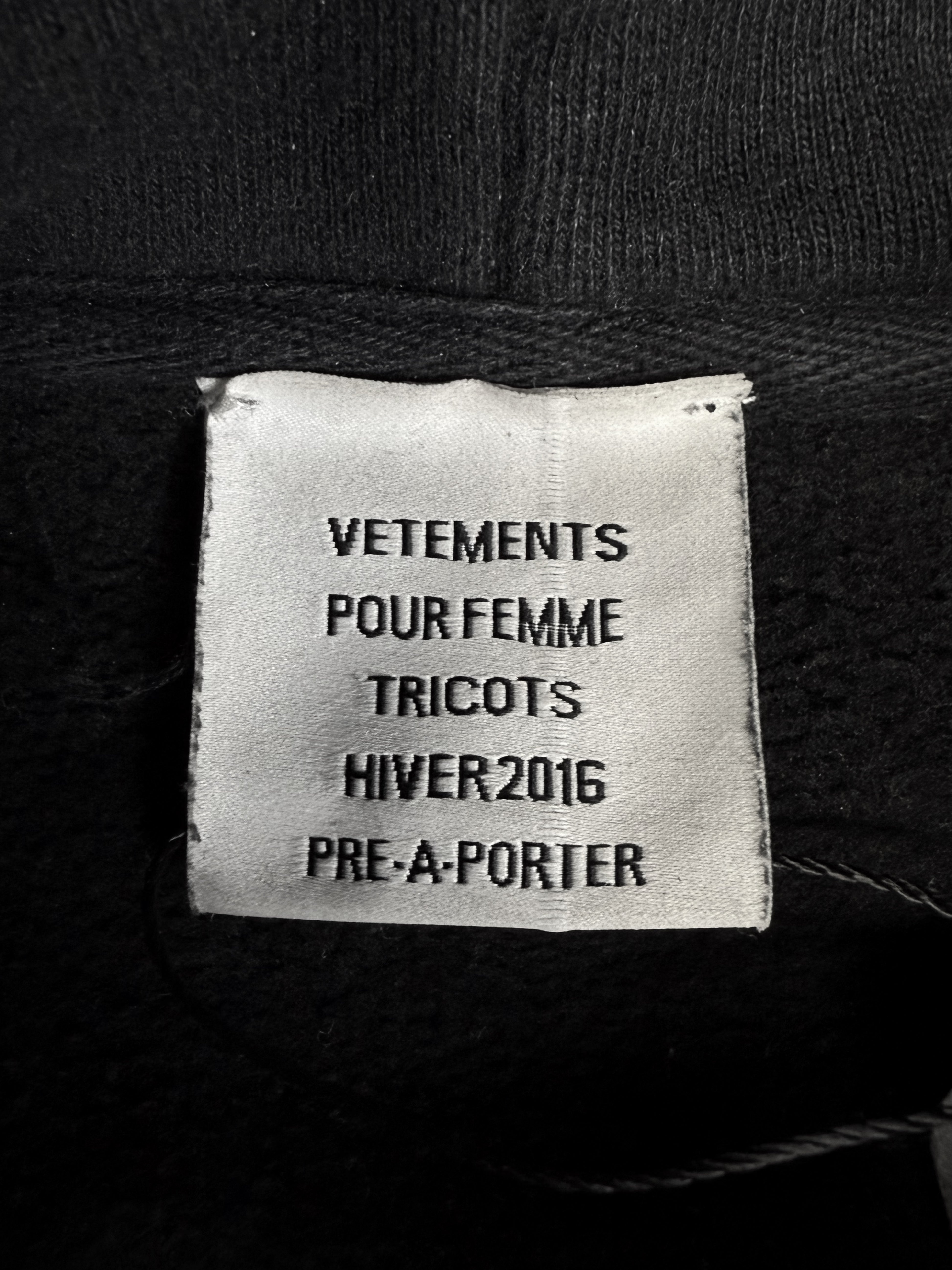 AW16 Vetements ‘Thrasher’ Flame Logo Black Cropped Hoodie