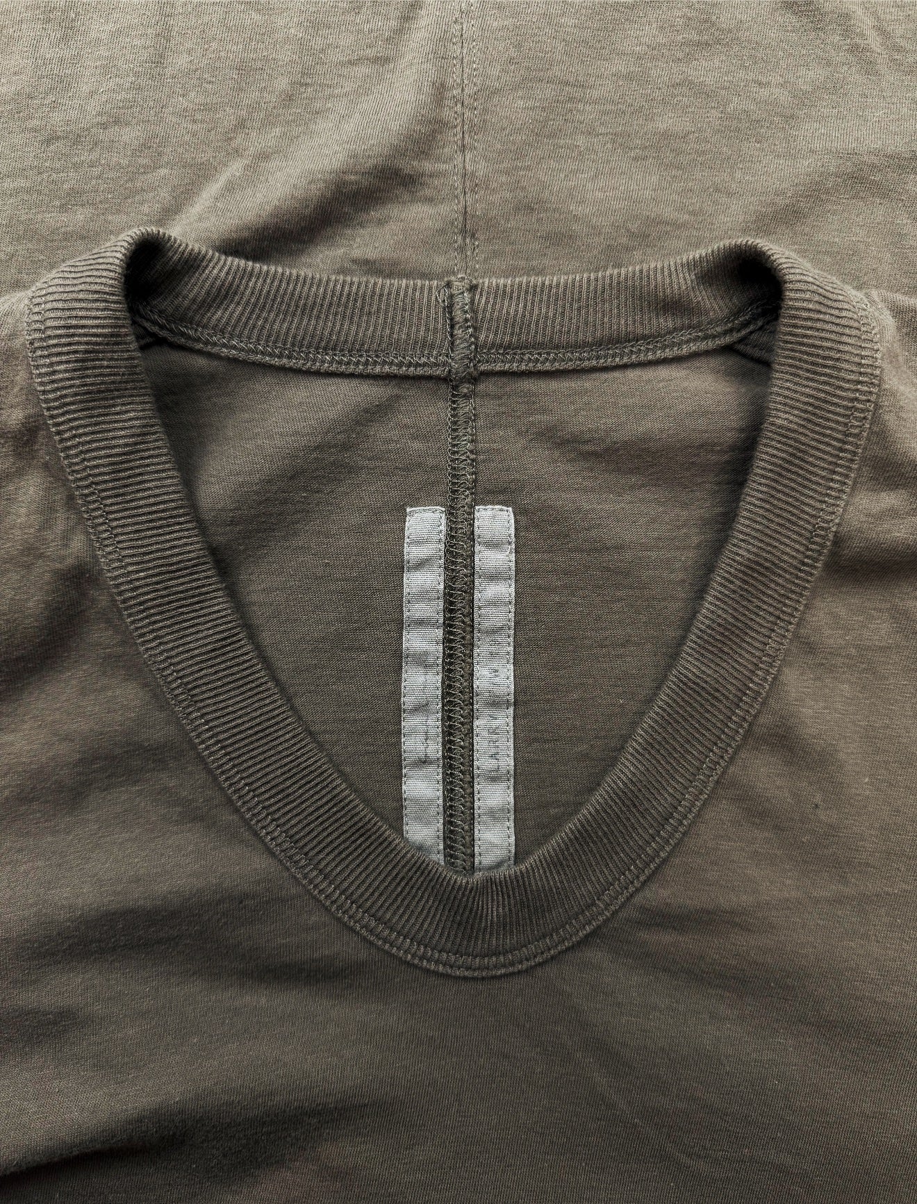 AW19 Rick Owens ‘Larry’ V-Neck Dust Long Sleeve Shirt