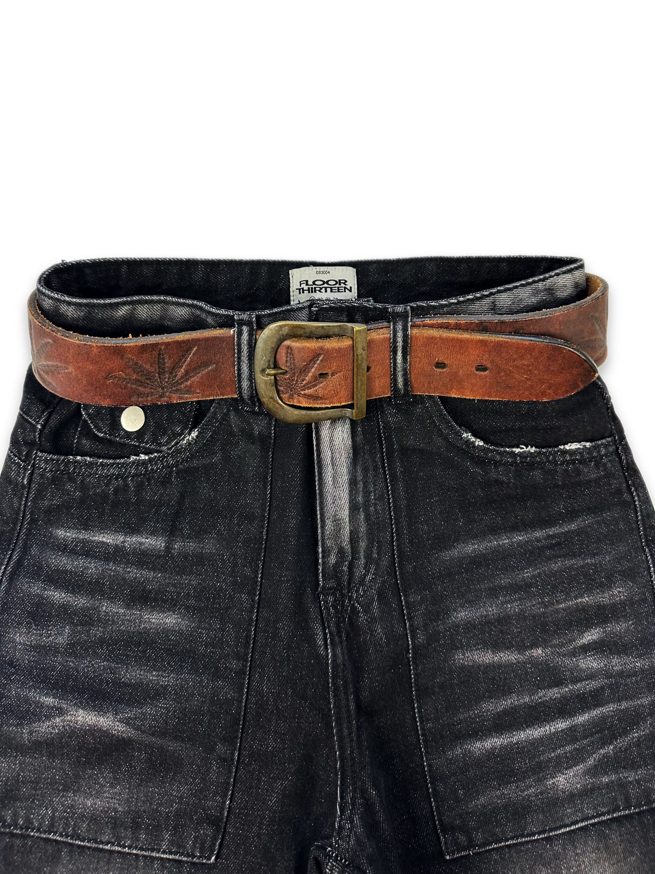 00s Hysteric Glamour ‘Marijuana’ Leaf Brown Leather Belt