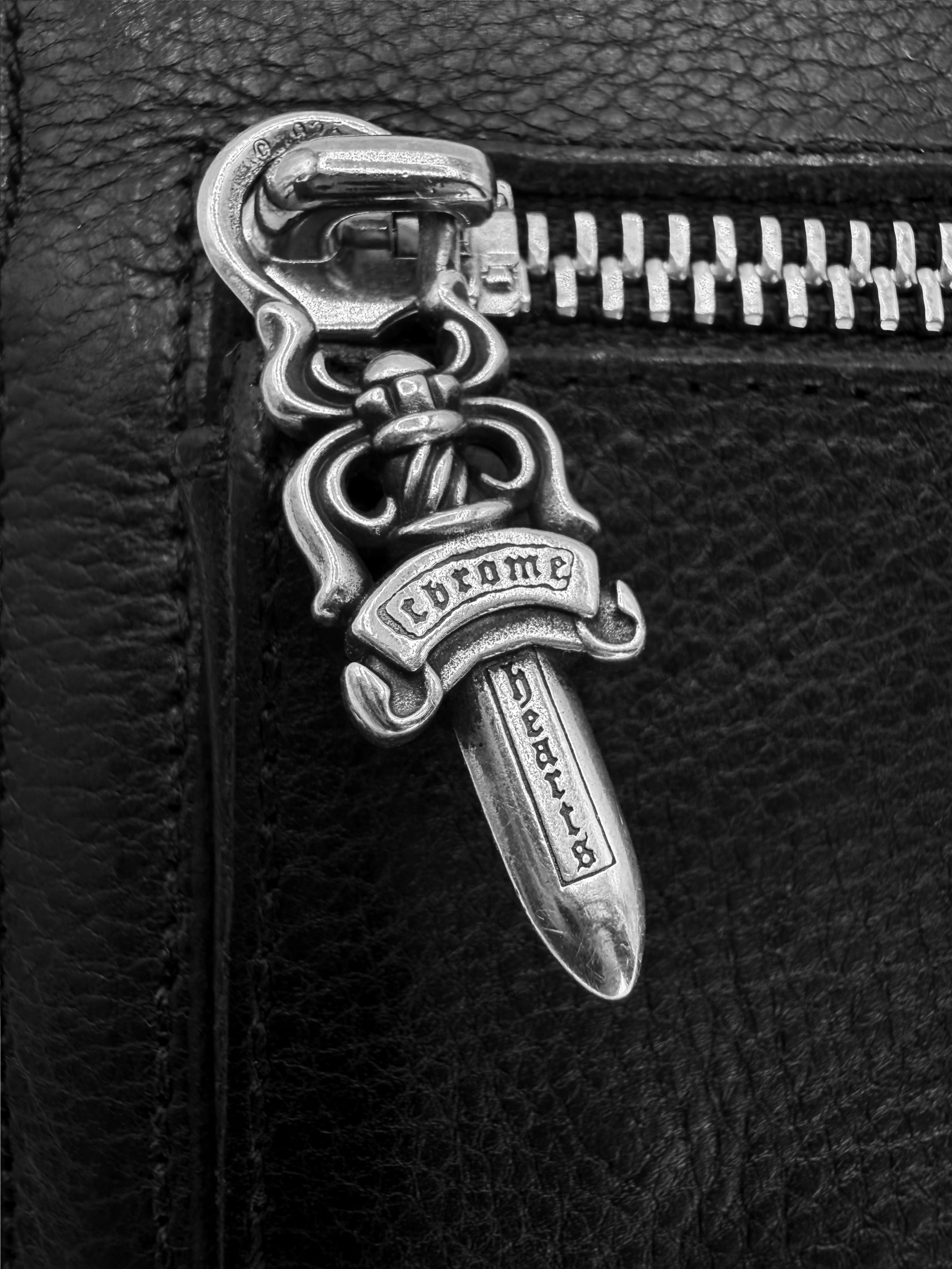 Chrome Hearts Mini Wave Tri Fold Dagger Zip Leather Wallet