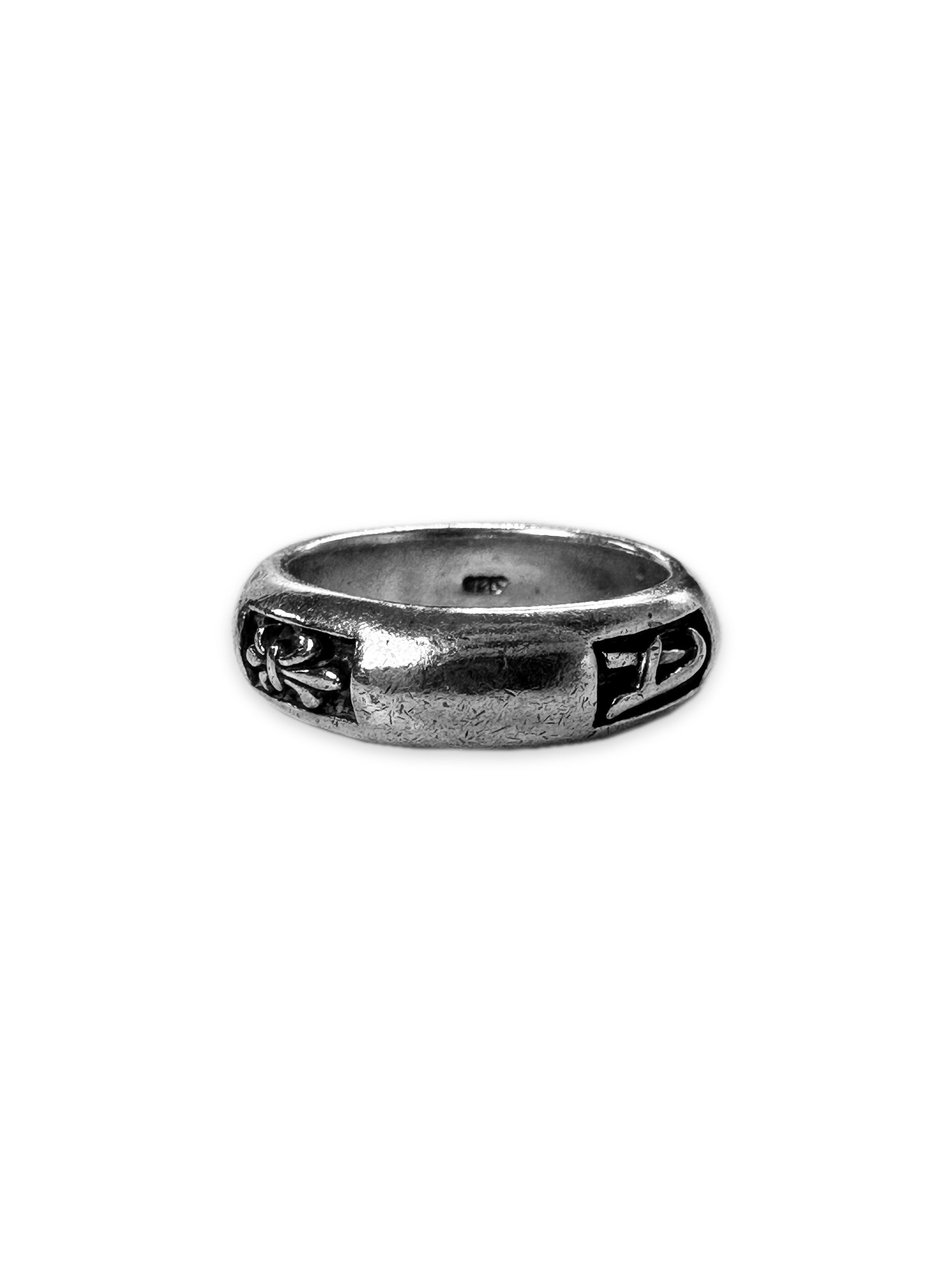 90s A&amp;G Rock ‘n Roll Couture .925 Silver Etched Ring