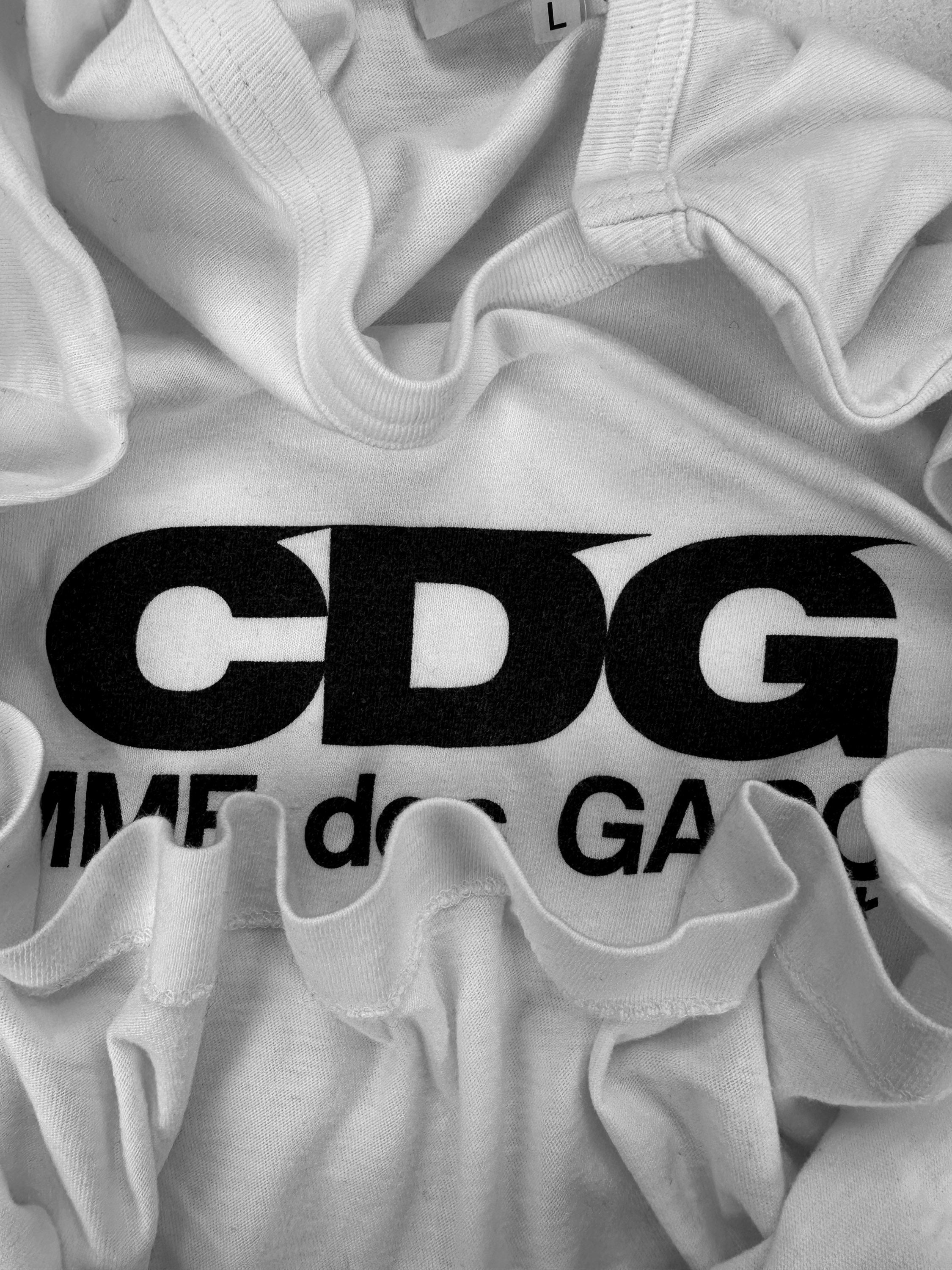 Comme des Garçons ‘CDG’ Logo White Slogan T-Shirt