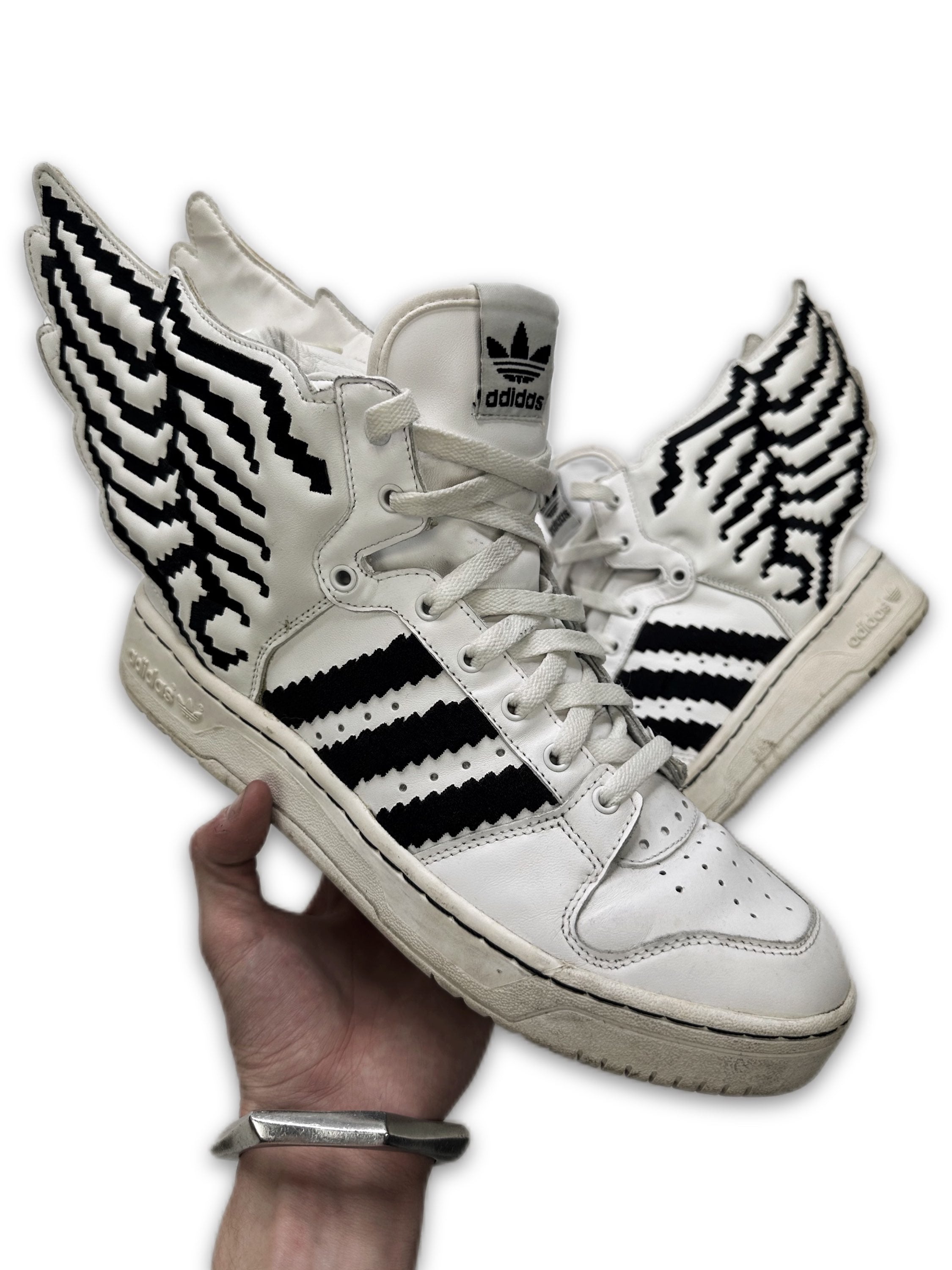 2015 Jeremy Scott x Adidas ‘Wings’ 2.0 White Hi-top Sneakers