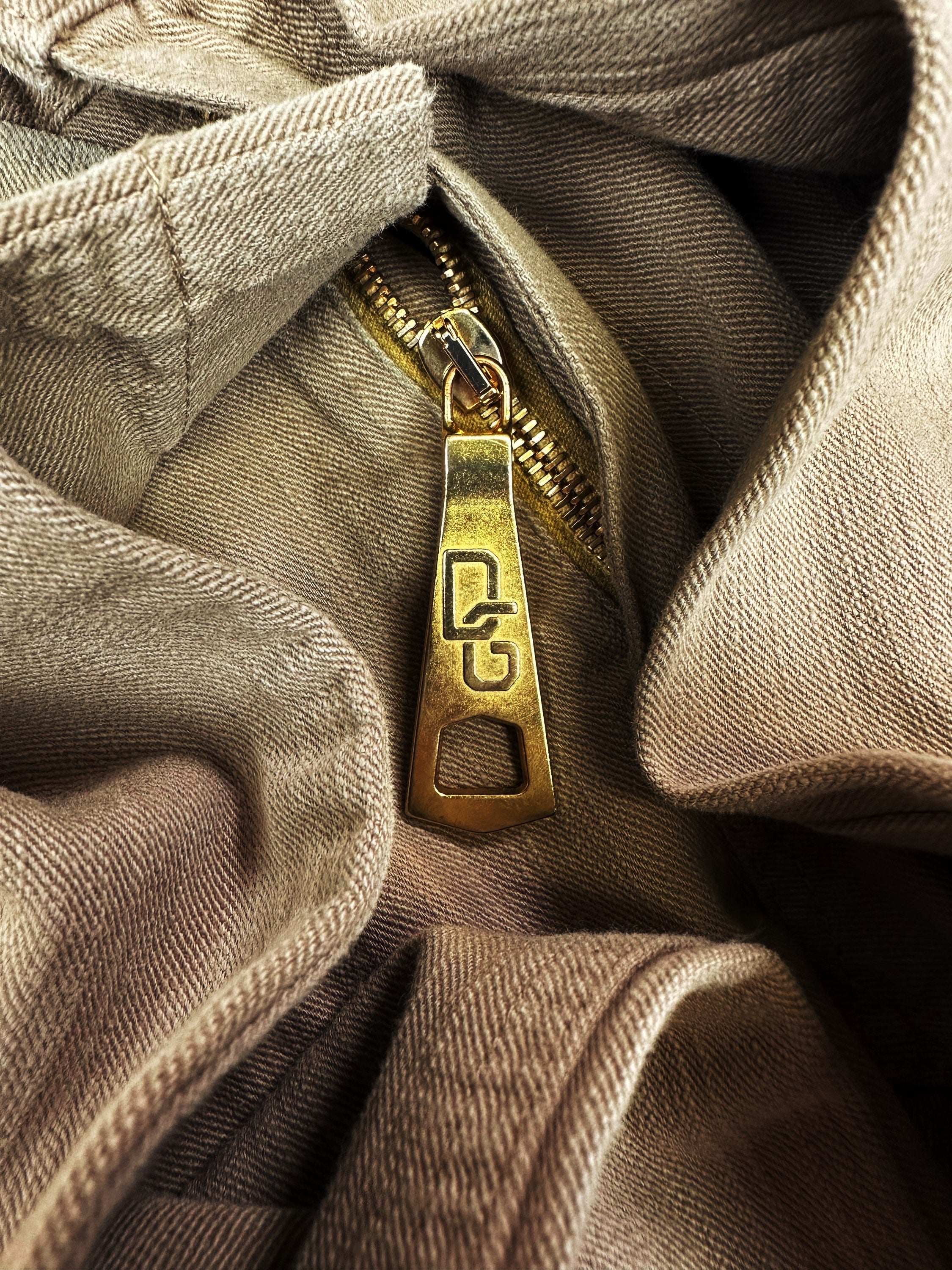 00s Dolce & Gabbana Beige ‘Big Zipper’ Gold Denim
