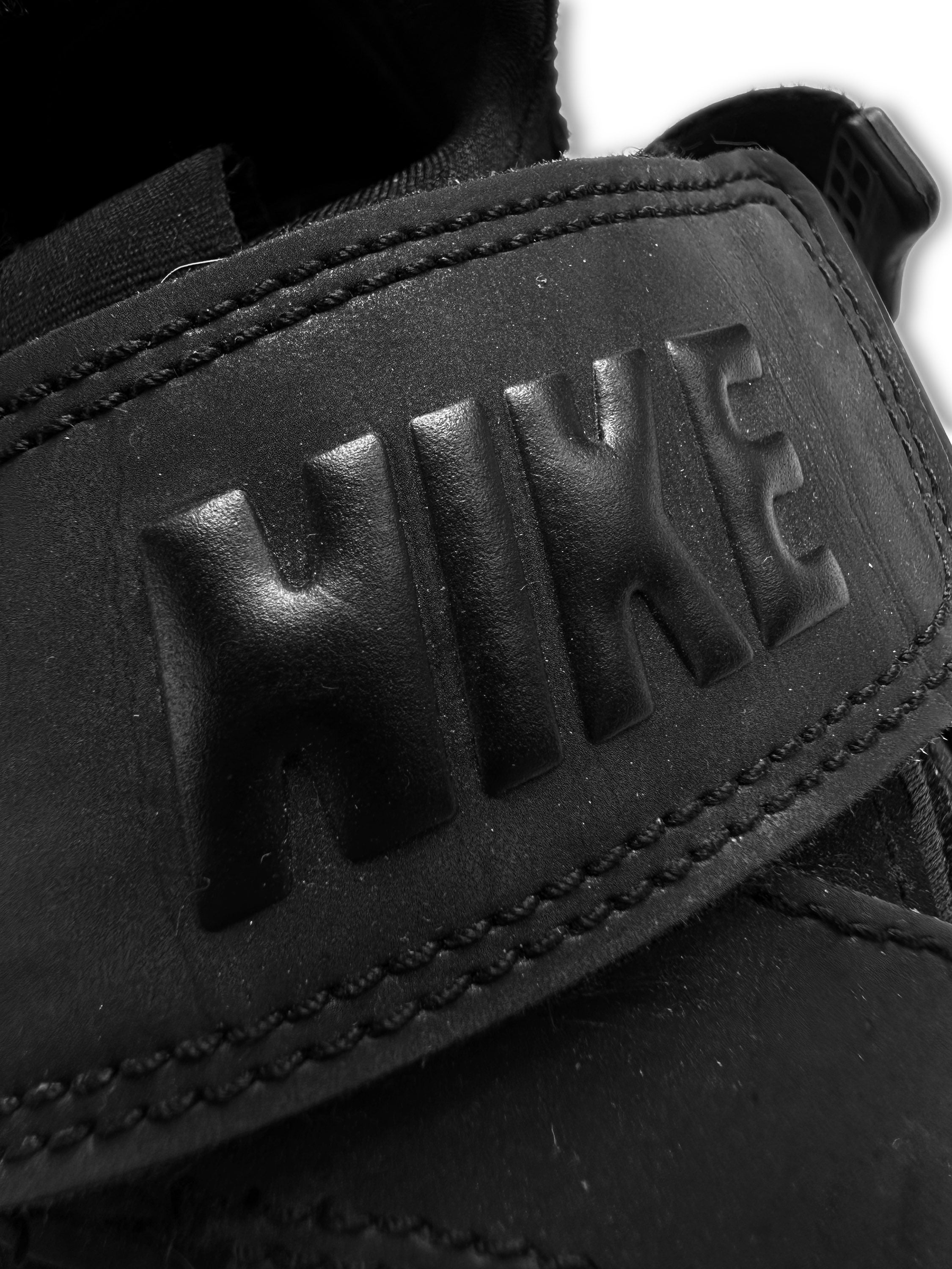 Comme des Garçons Homme Plus X Nike Air Carnivore Sneakers