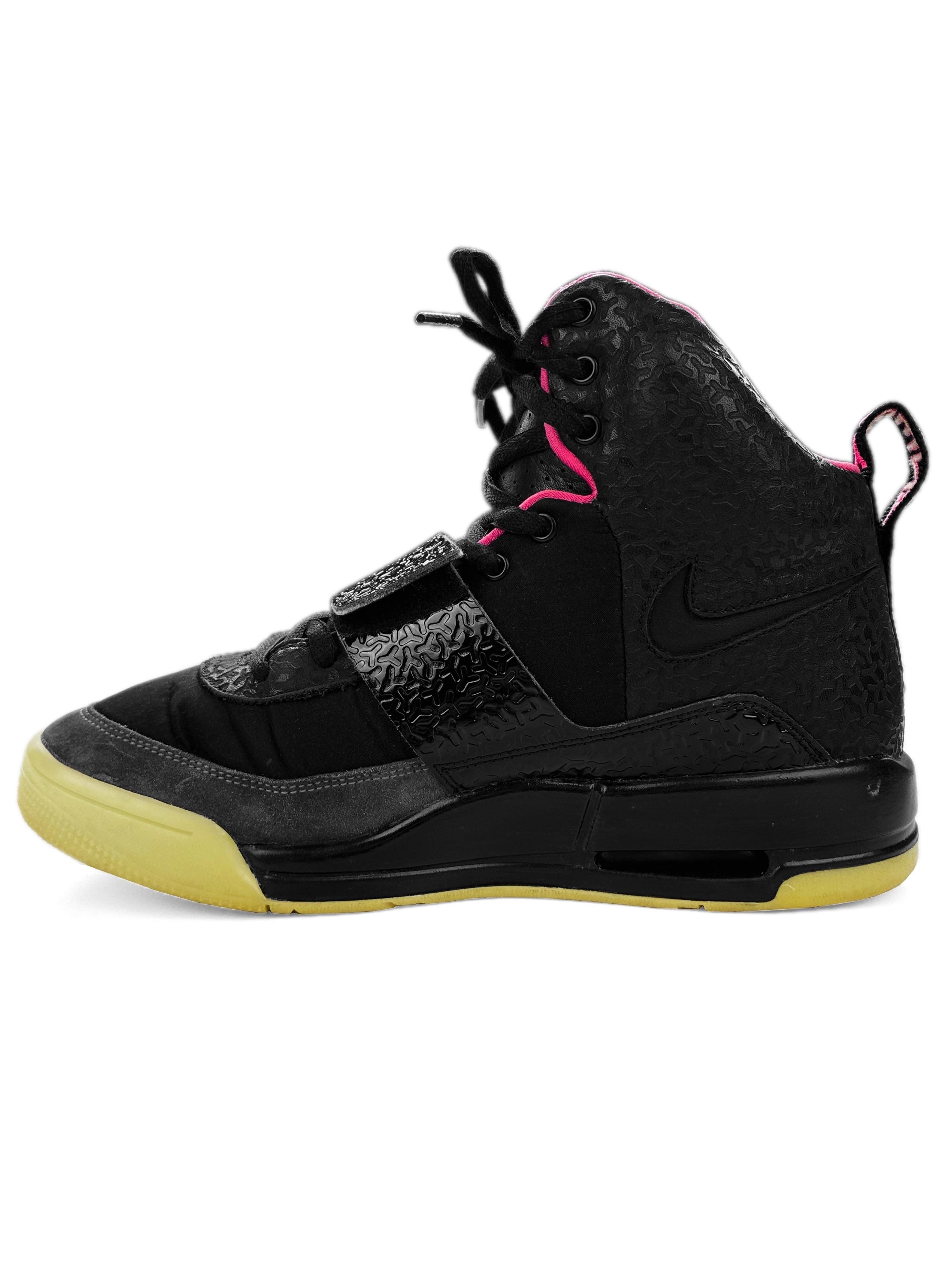 2009 Nike Air Yeezy 1 ‘Blink’ Phosphorescent High-top Sneakers