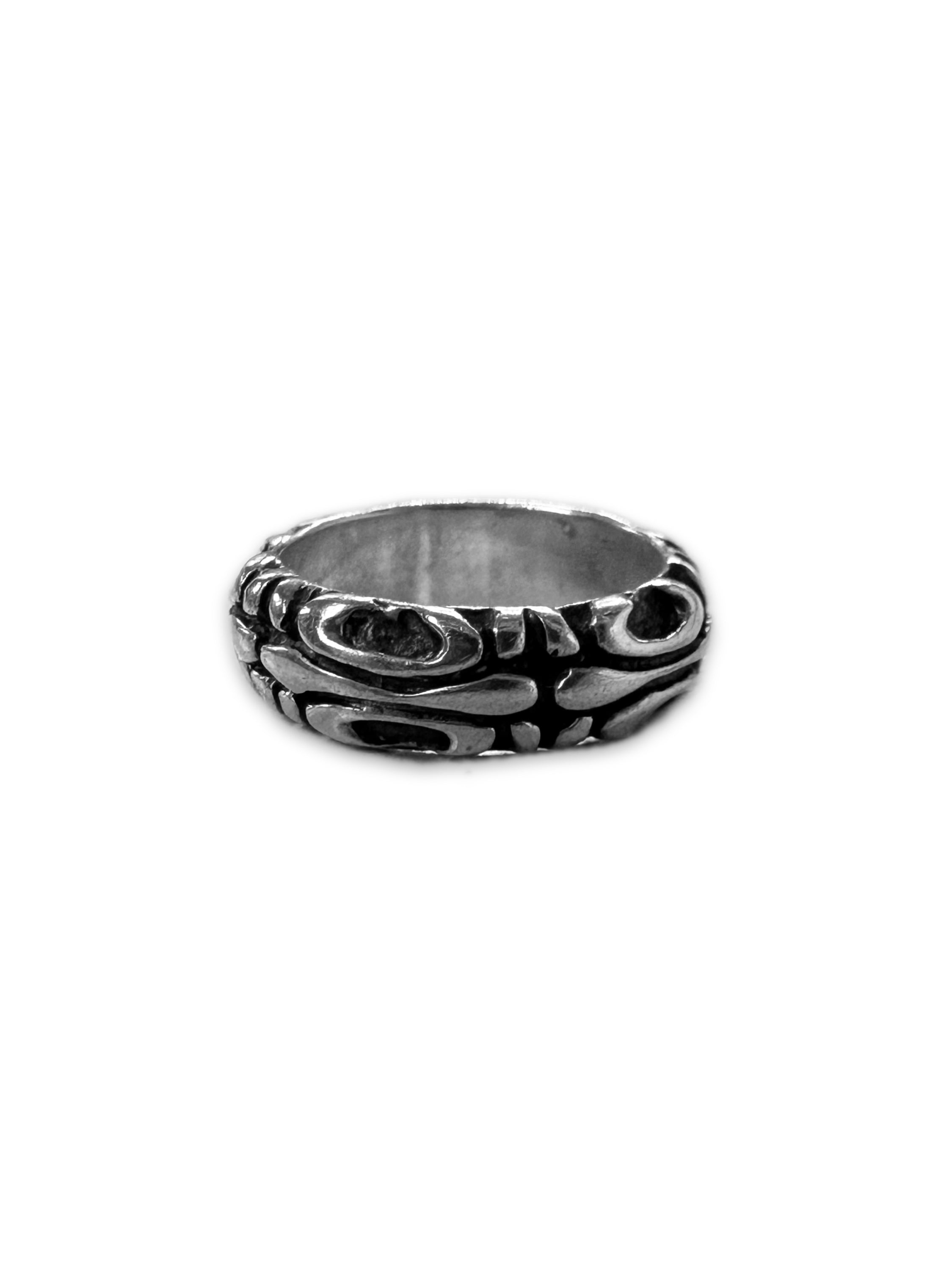 90s A&G Rock ‘n Roll Couture .925 Silver Etched Ring