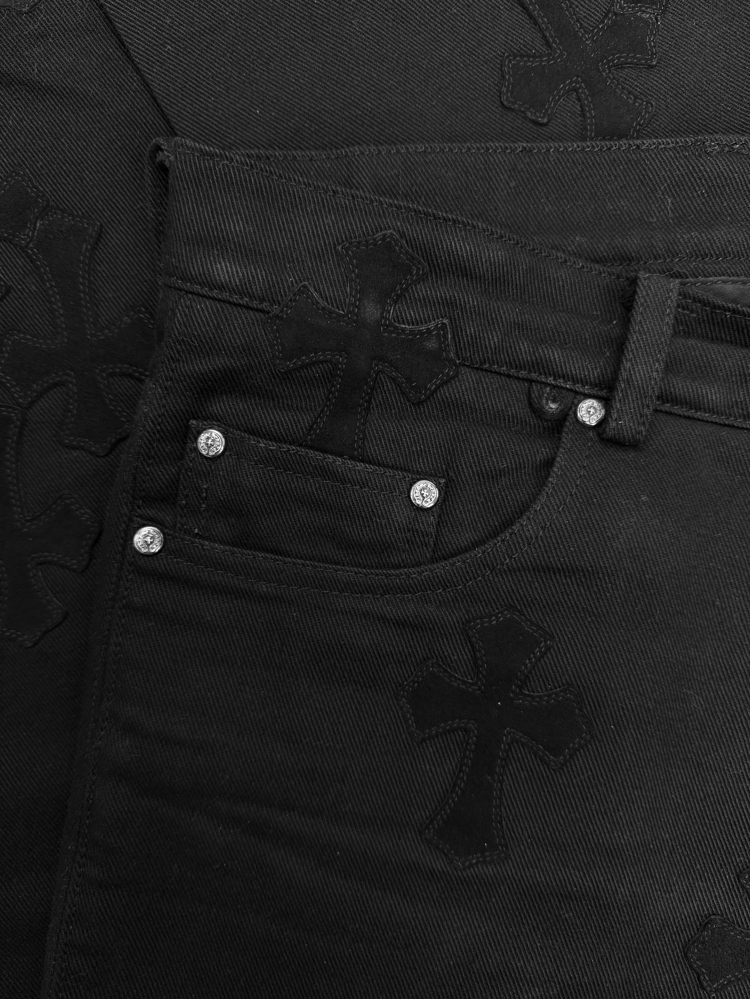 Chrome Hearts XL 46 Silver Cross Patch Fleur Knee Suede Black Denim