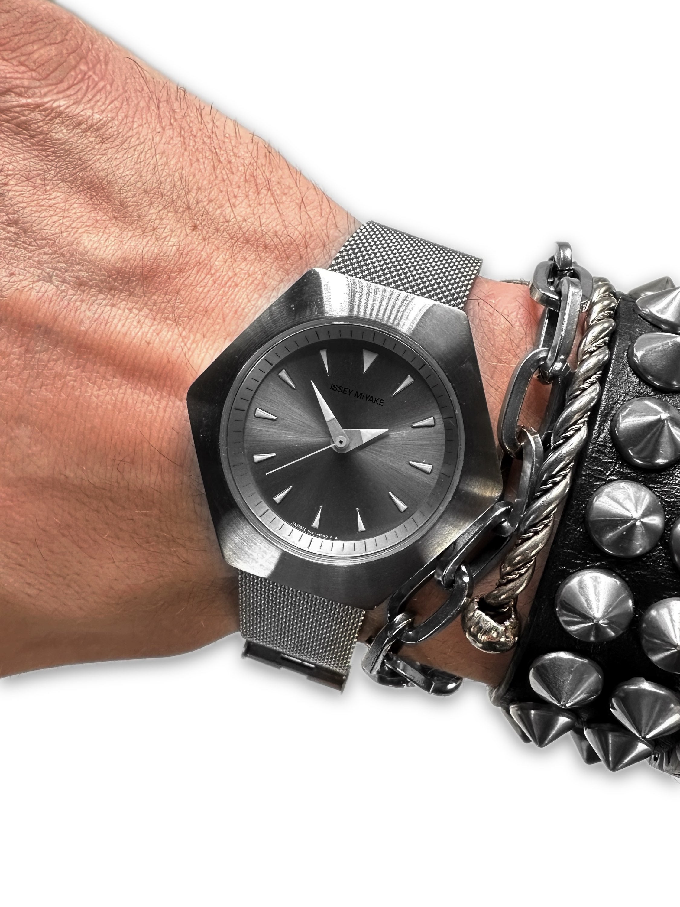 00s Issey Miyake by Konstantin Grcic ‘NYAM001’ Silver Geometric Watch