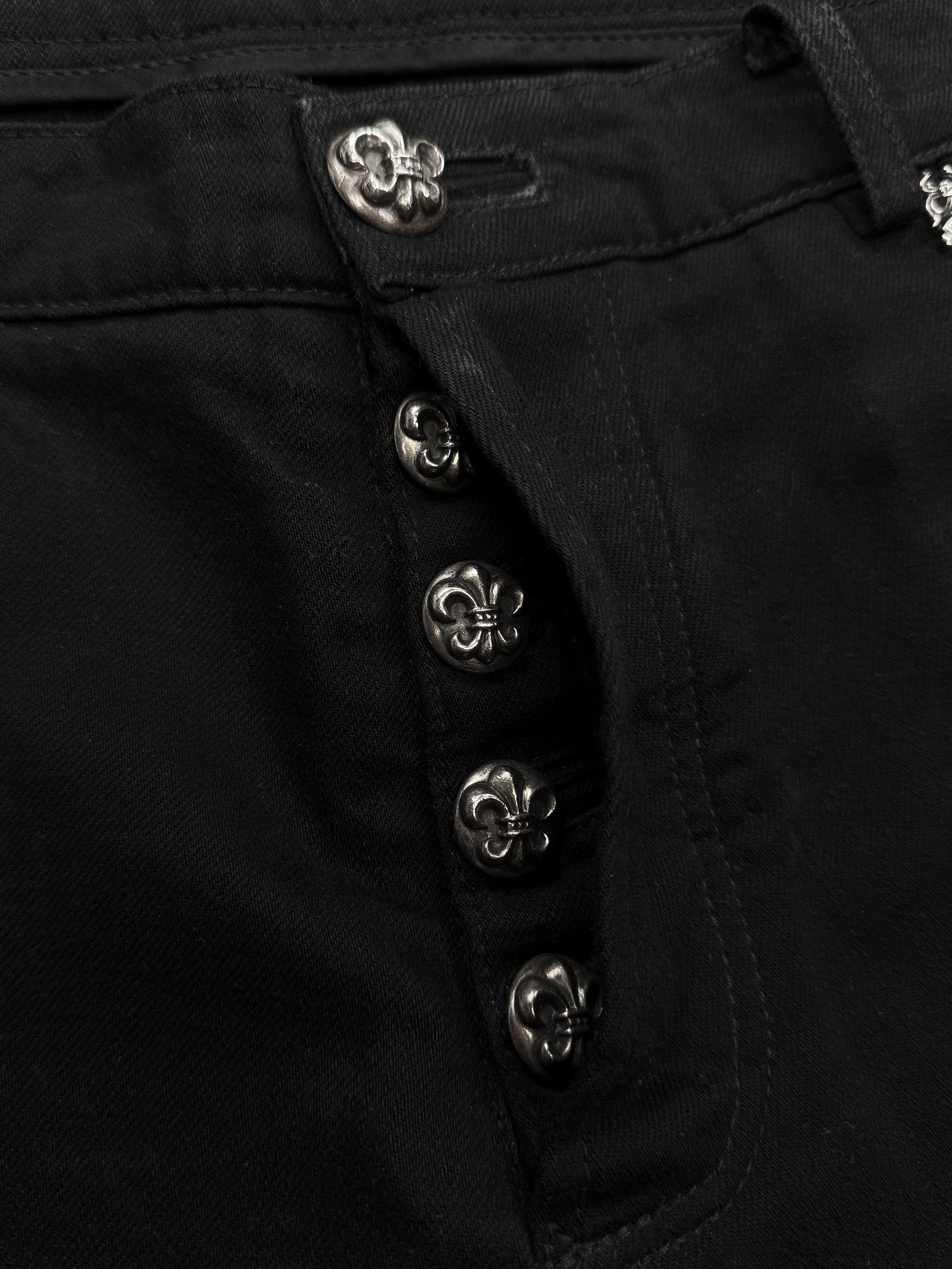 Chrome Hearts ‘Dagger’ Pendant Fleur Knee Black Denim Jeans