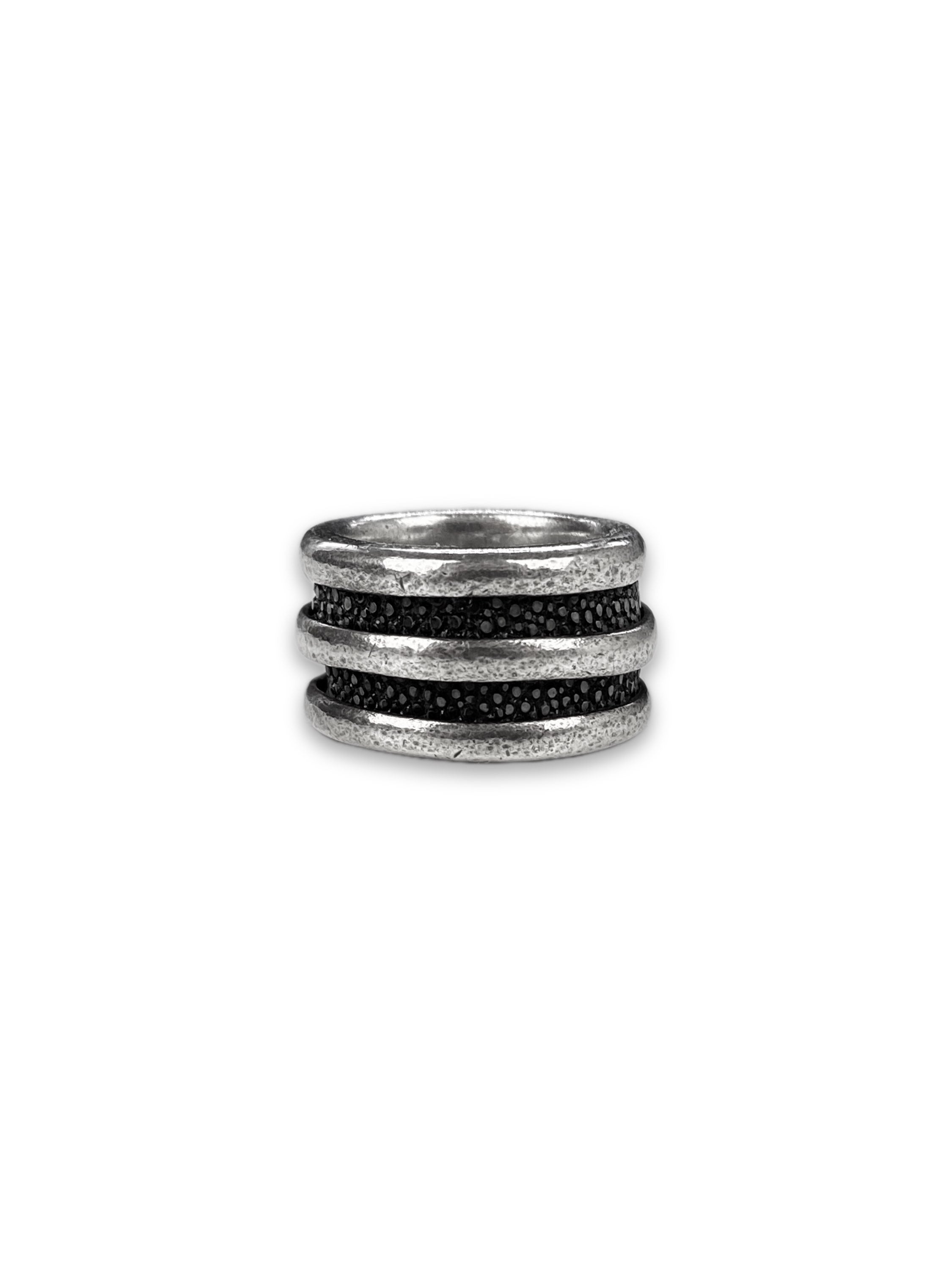A&amp;G Rock n’ Roll Couture .925 Silver Rivet Ring
