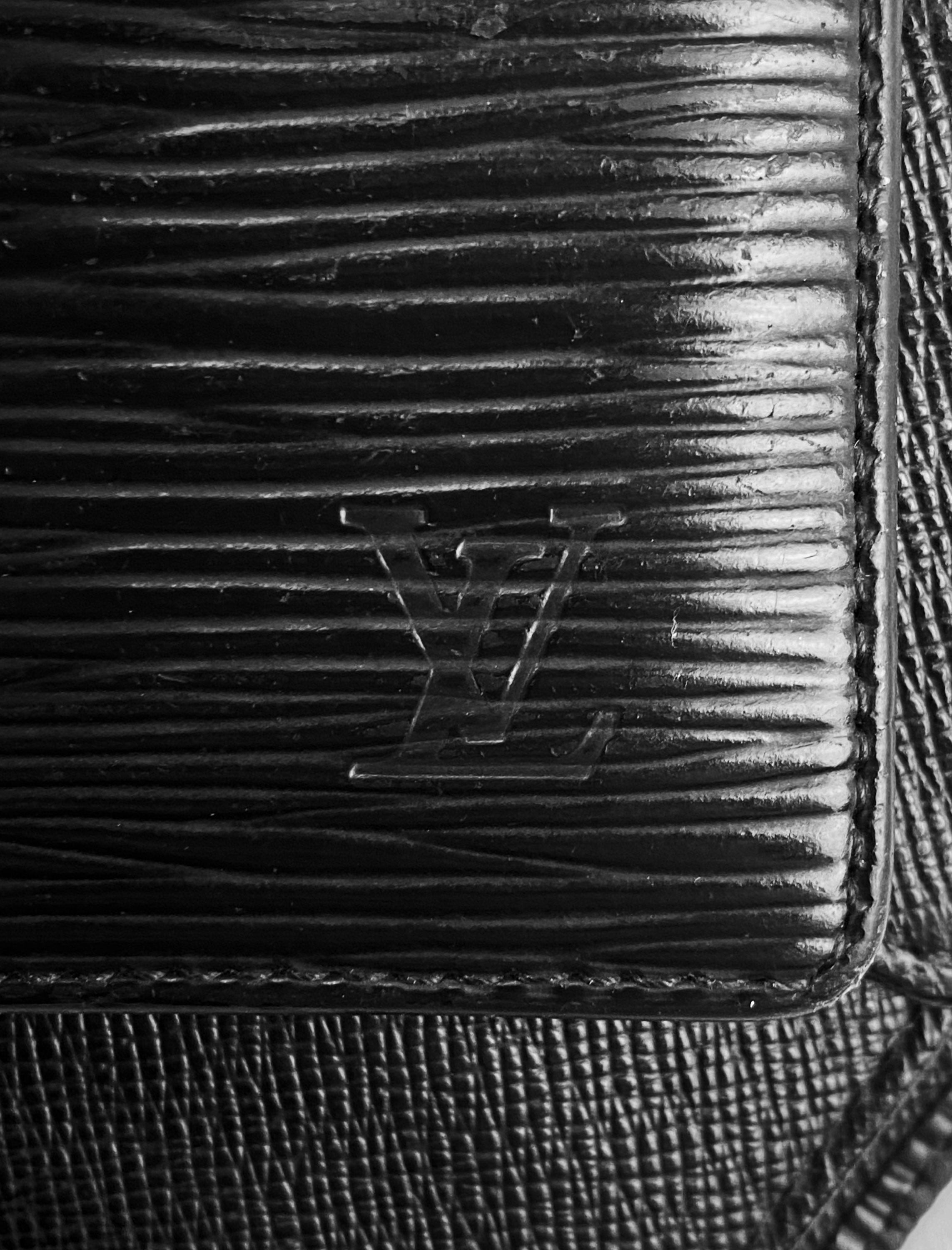 Louis Vuitton Black Epi Bifold Embossed LV Logo Wallet