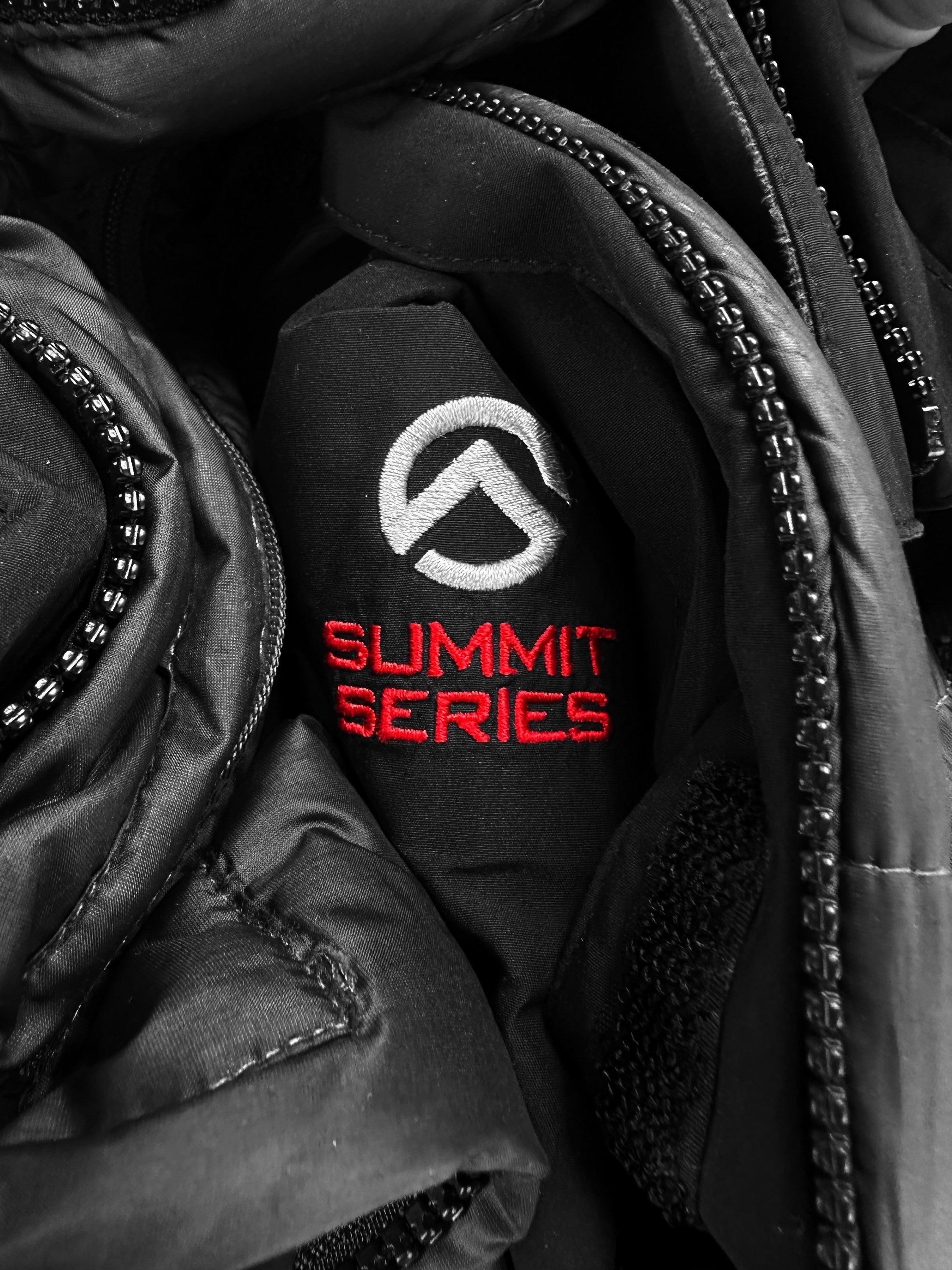 00s The North Face ‘Summit Series’ Hyvent Alpha Jacket