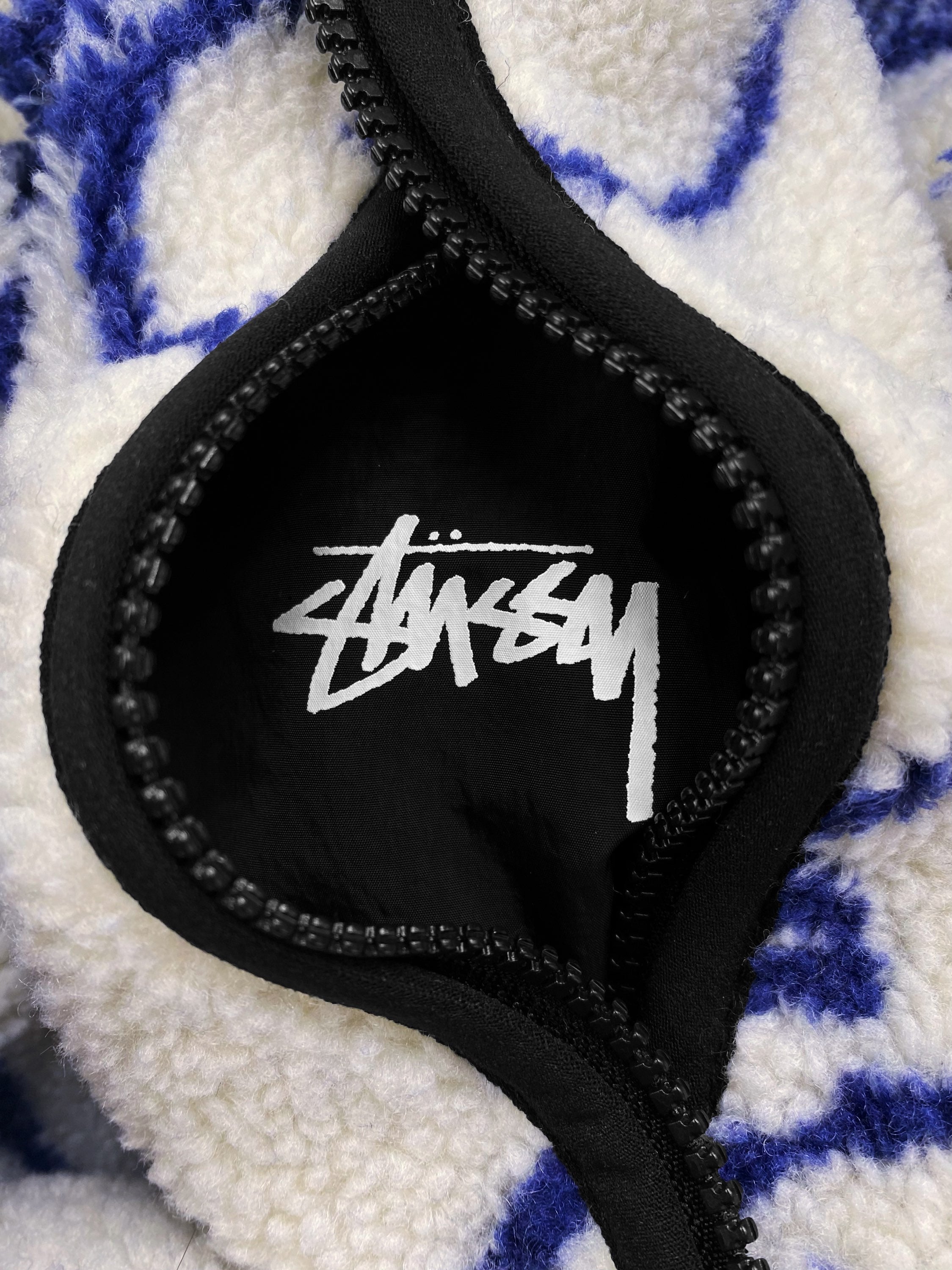 AW22 Stüssy ‘Dragon’ Deep Pile Baby Blue Zip-up Fleece Jacket