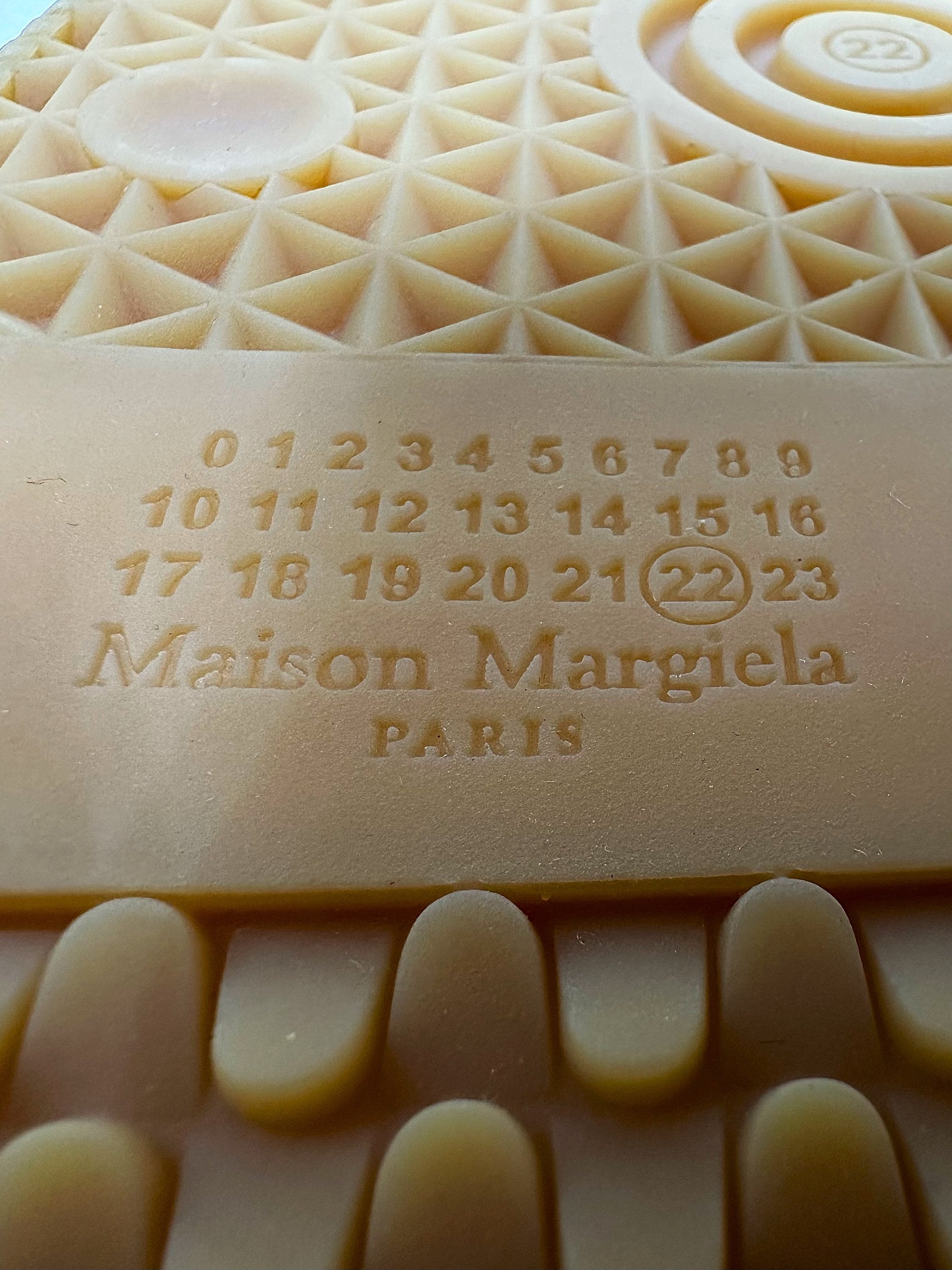 Maison Margiela ‘MM1’ White Leather Low-top Gum Sole Sneakers
