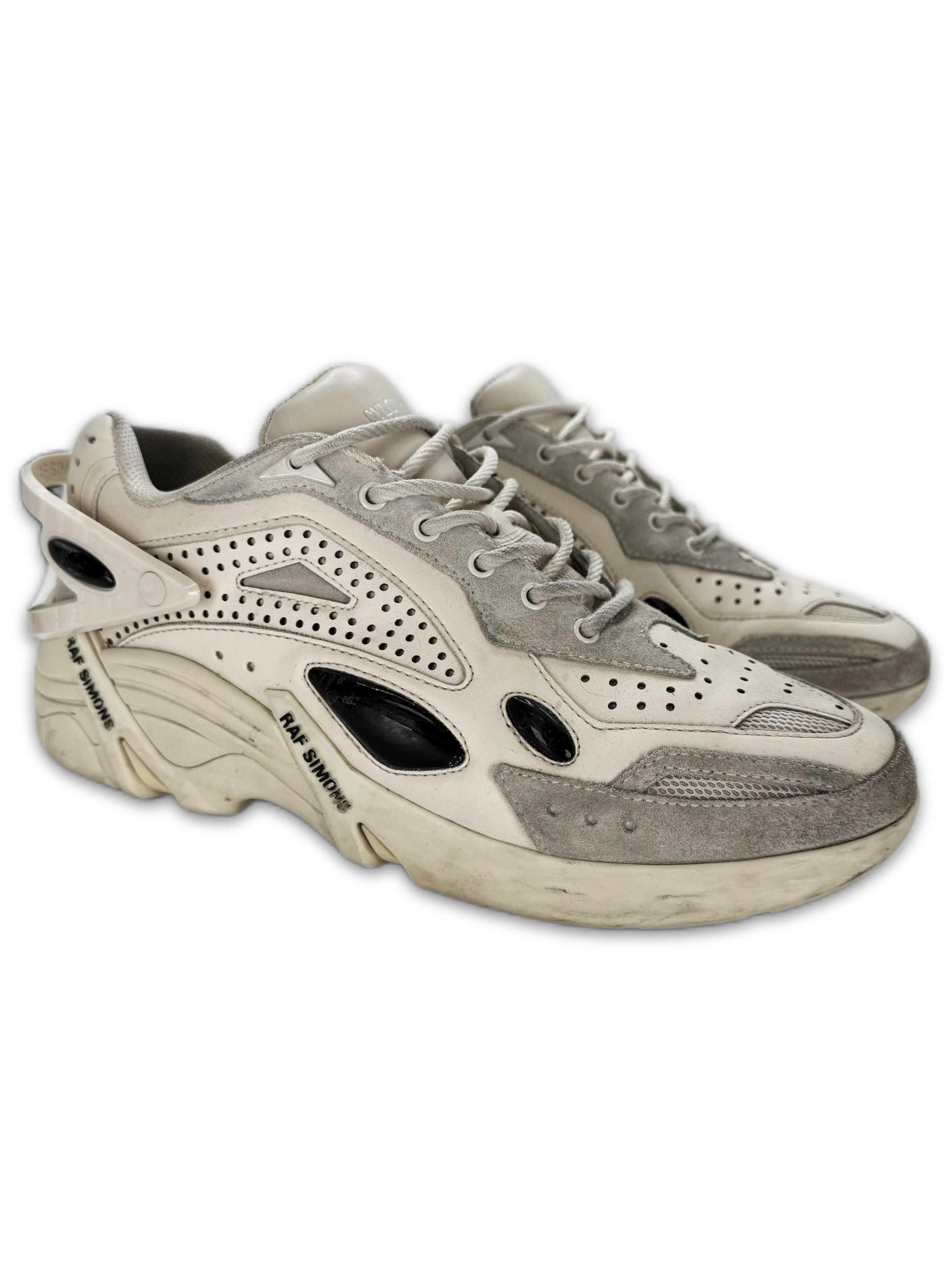 Raf Simons Cyclone-21 Beige Low-top Sneakers