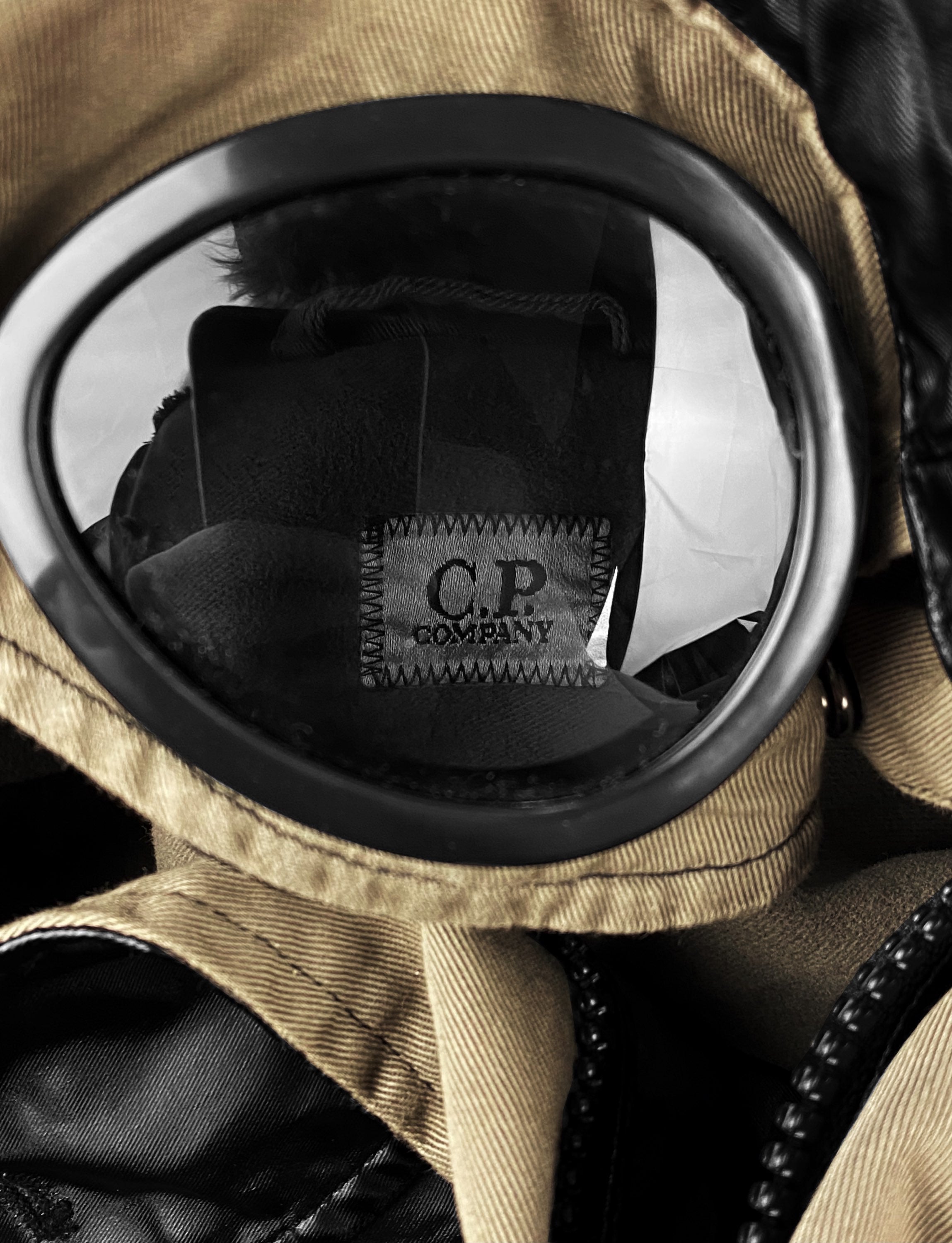 00s C.P. Company ‘Goggle’ 3D Cargo Pocket Rubberized Jacket