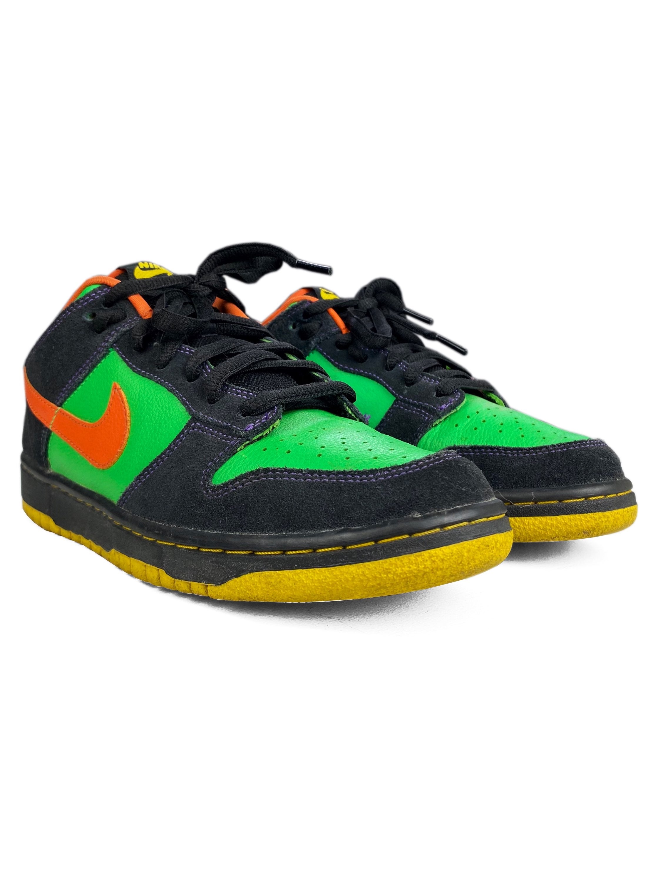 2009 Nike SB Dunk Low ‘Green Spark’ Hoop Orange Sneakers