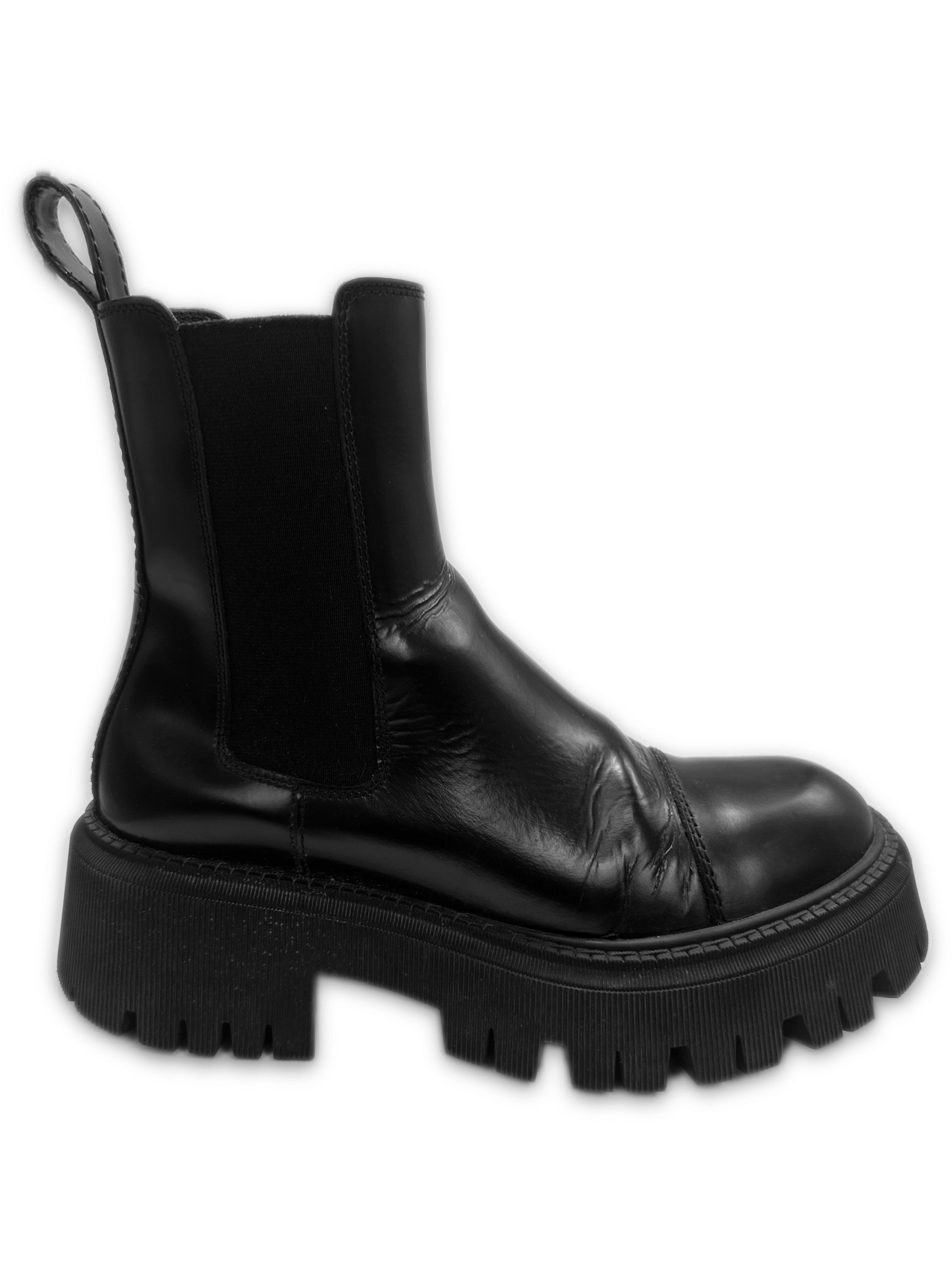 Balenciaga ‘Tractor’ Chelsea Black Leather Platform Boots