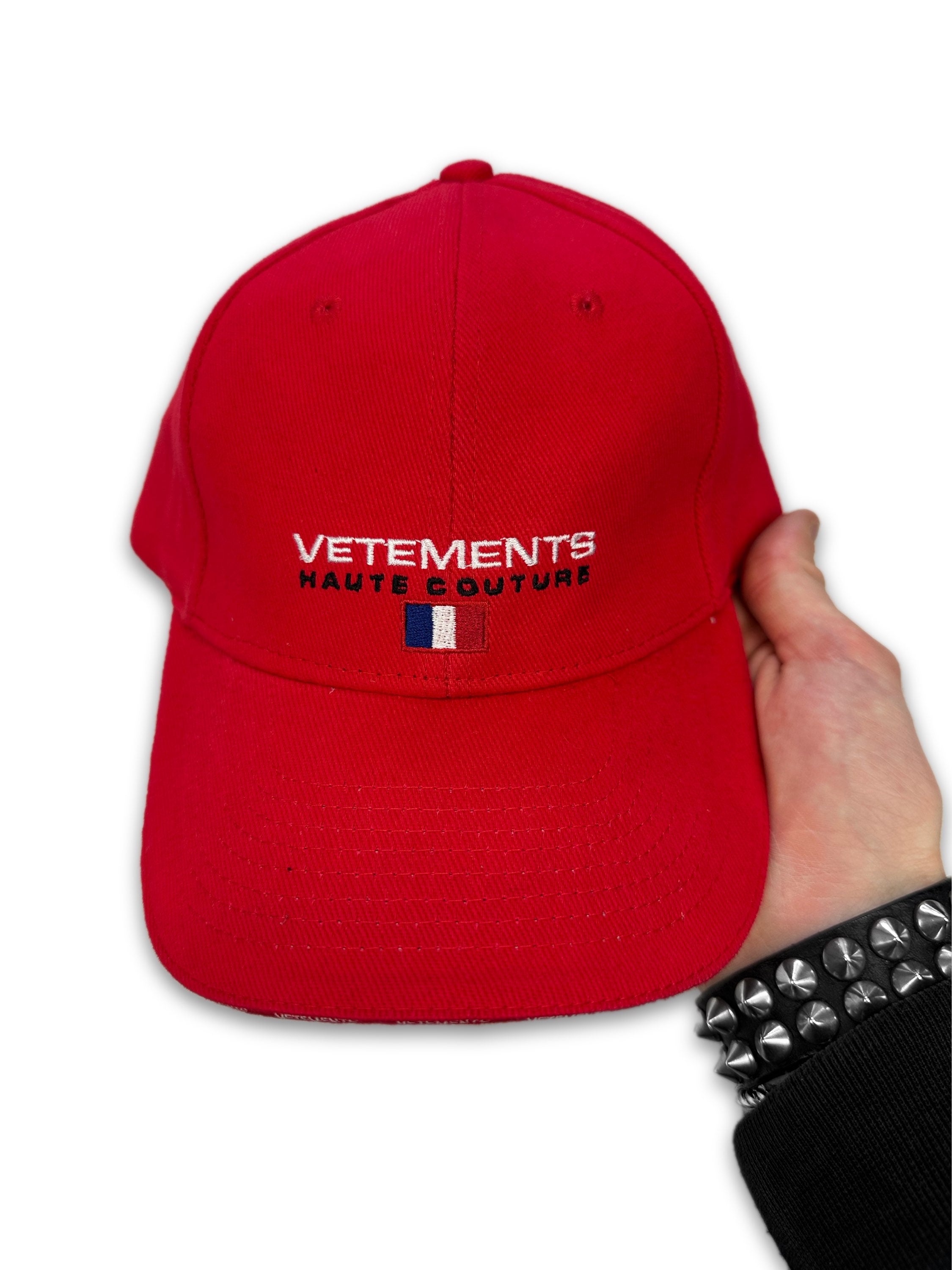 Vêtements Haute Couture ‘France’ Flag Motif Red Strap Back Hat