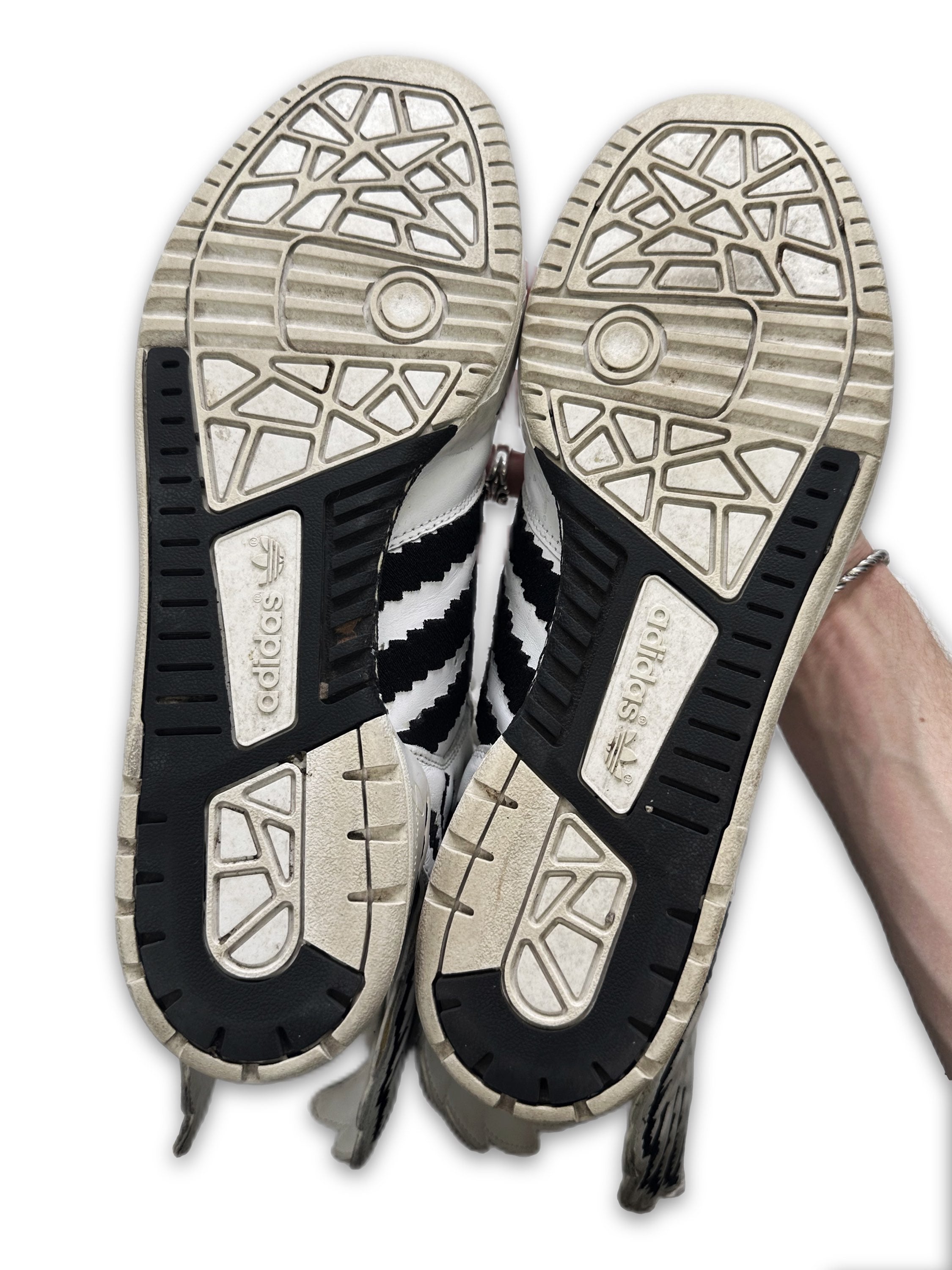 2015 Jeremy Scott x Adidas ‘Wings’ 2.0 White Hi-top Sneakers