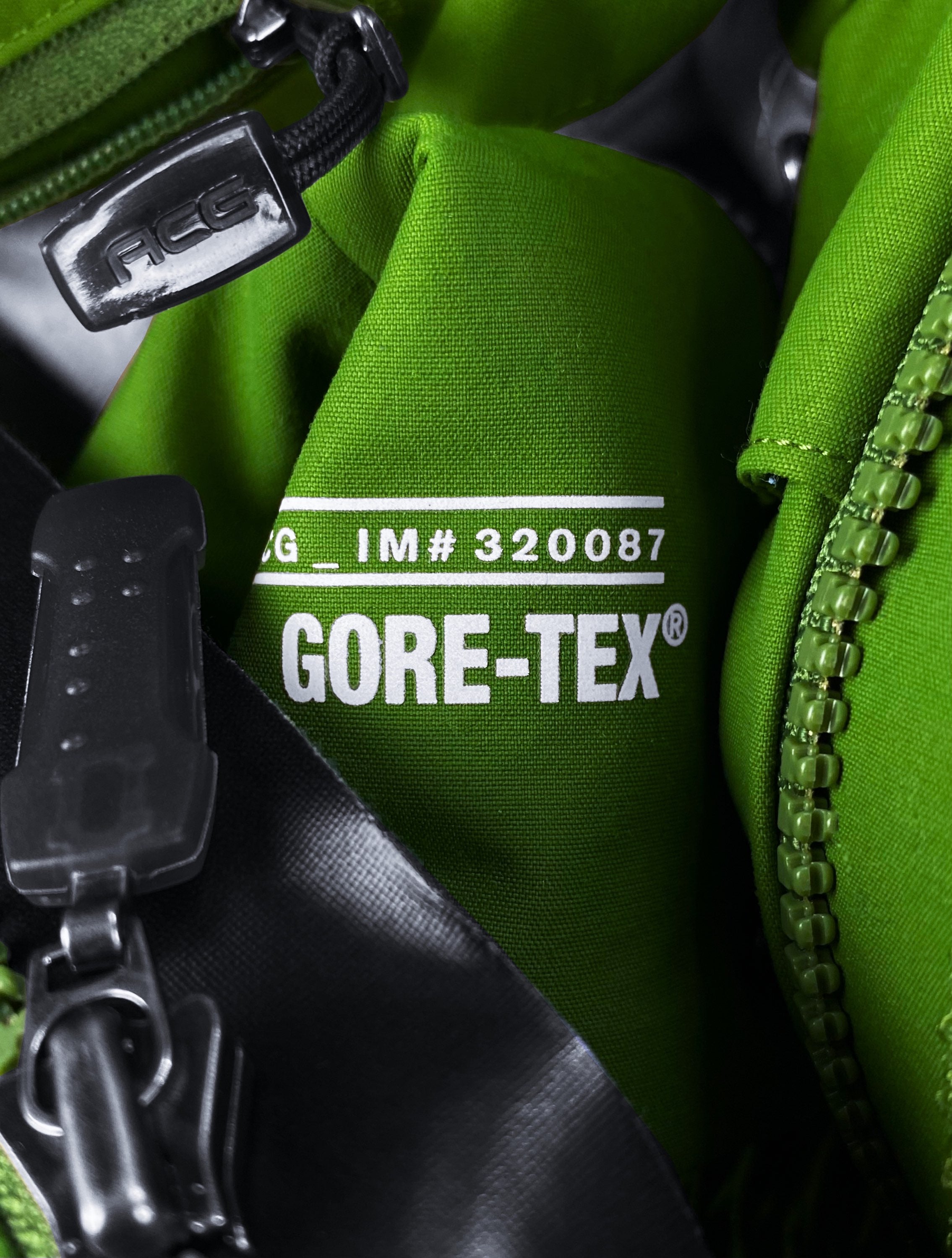 FW08 Nike ACG Gore-Tex ‘Inflatable’ Airvantage Exotherm Jacket