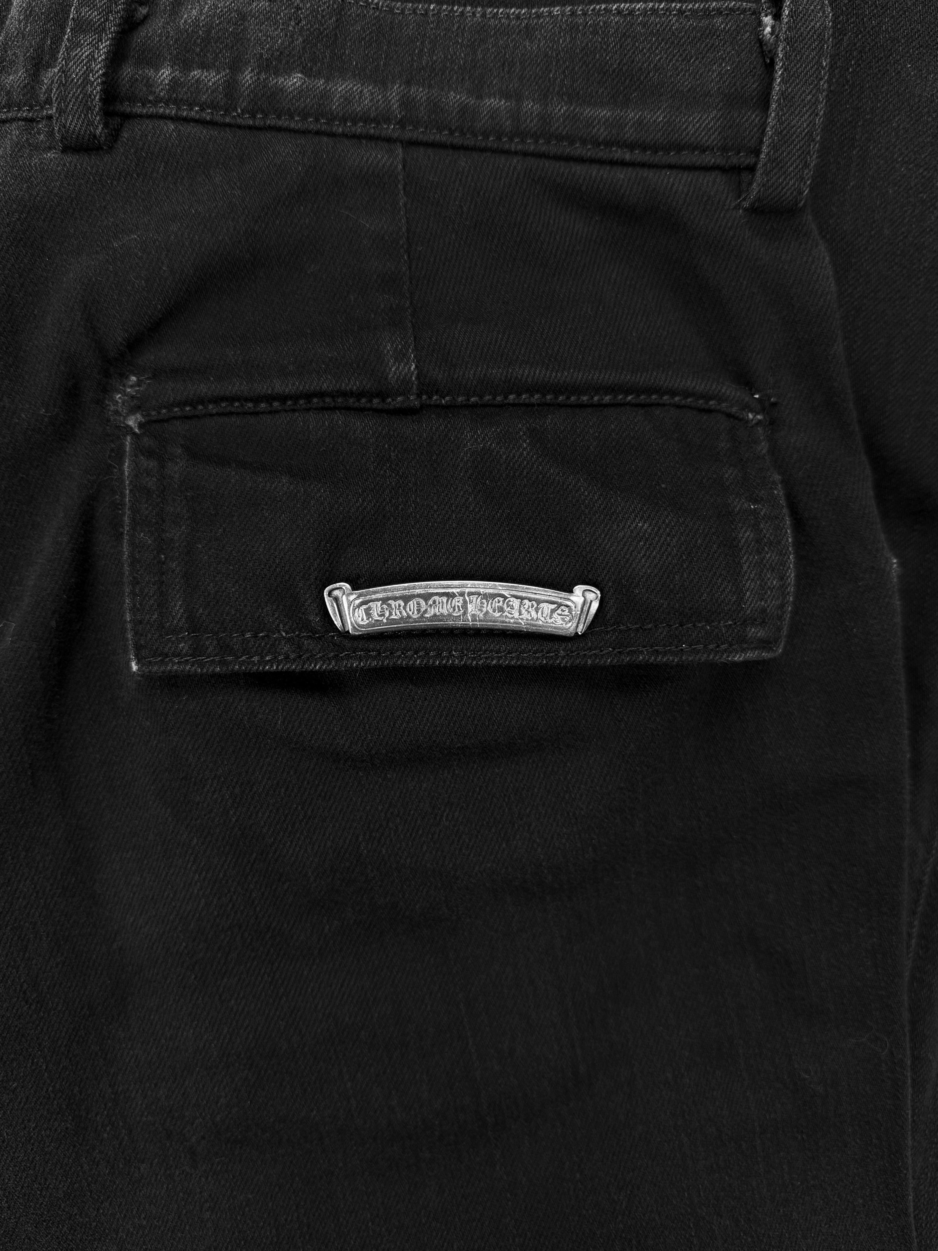 Chrome Hearts ‘Fatigue’ 9 Cargo Pocket Fleur Knee Washed Denim Pants