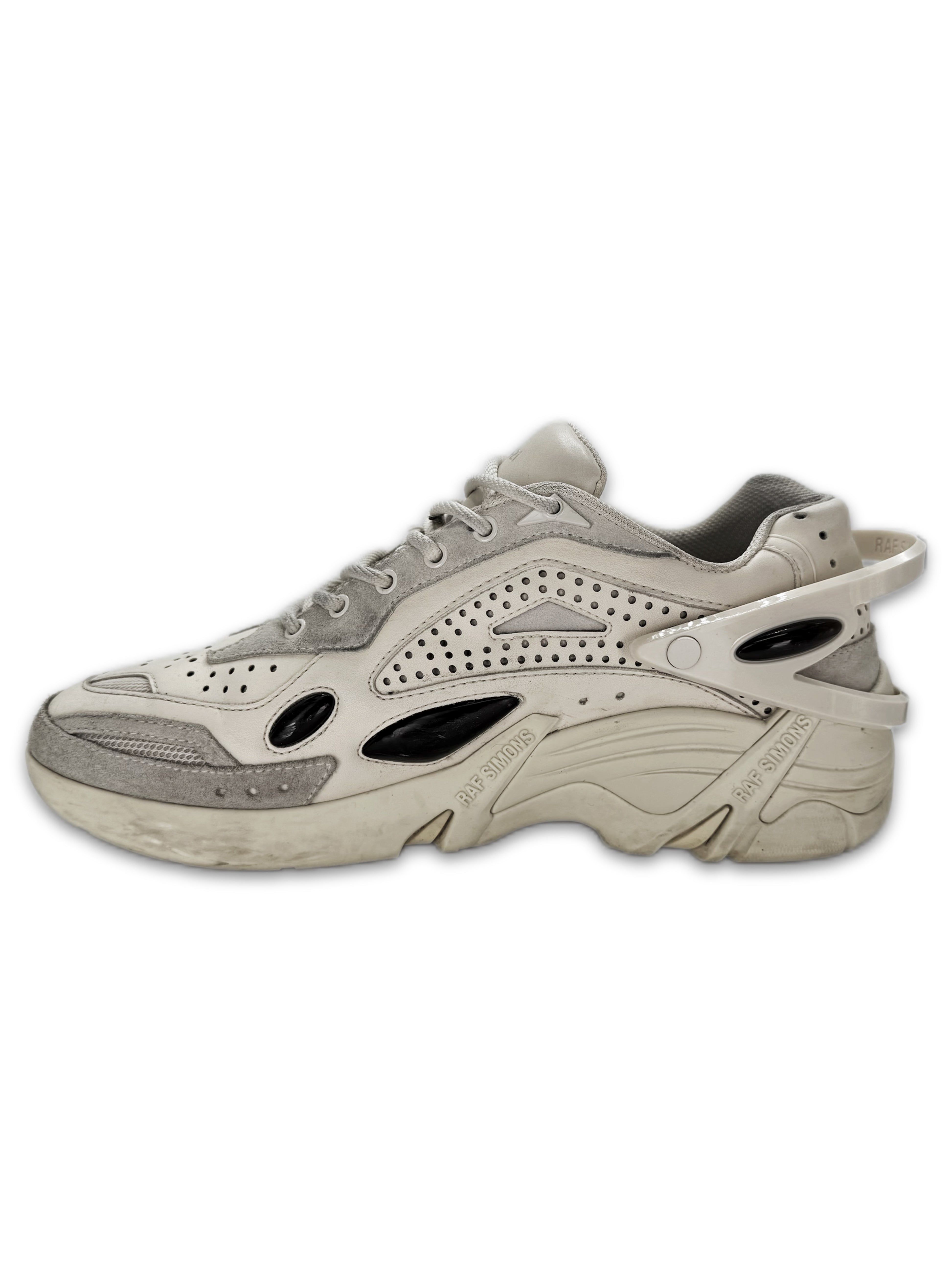 Raf Simons Cyclone-21 Beige Low-top Sneakers