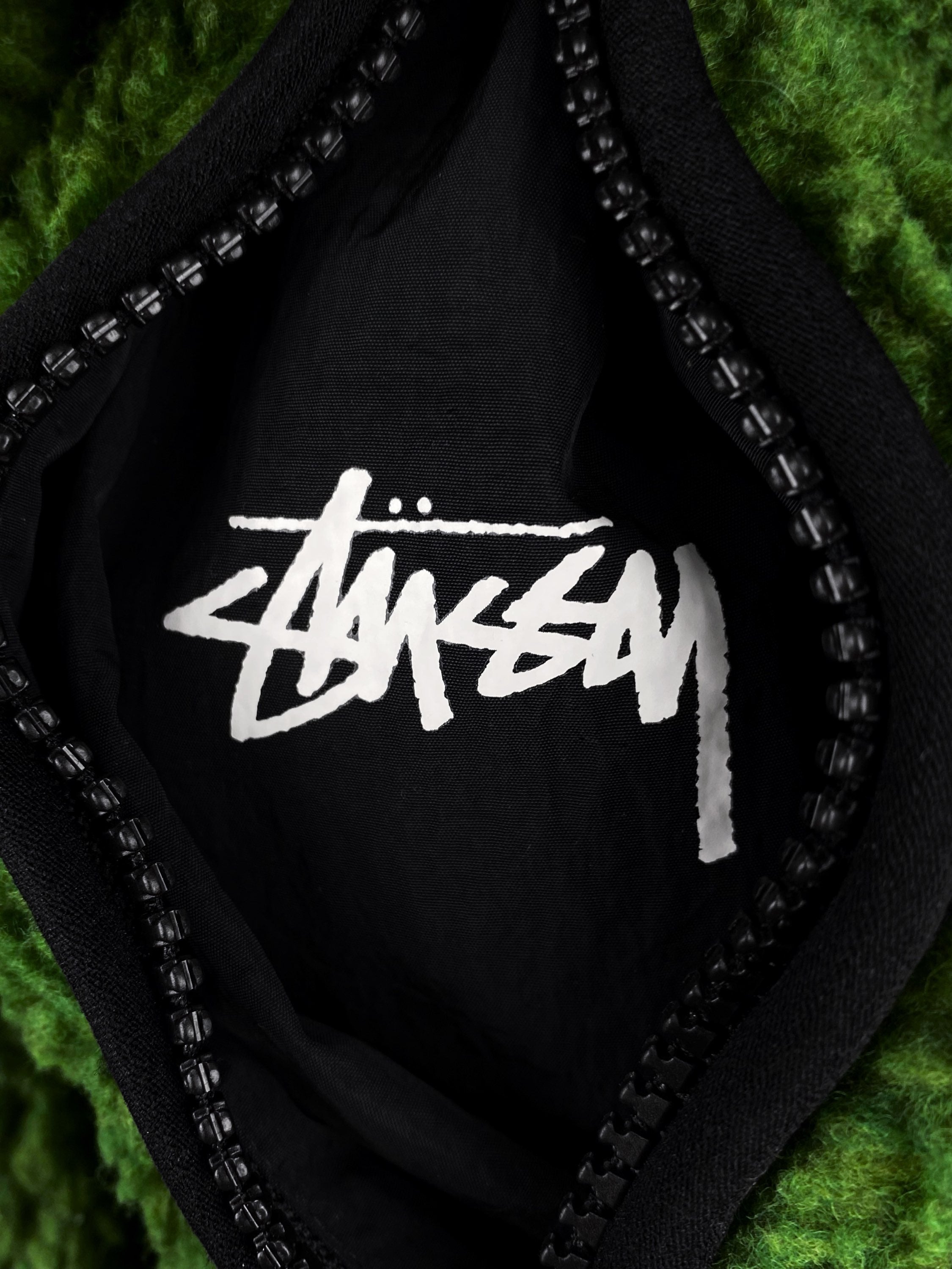 AW22 Stüssy ‘8 Ball’ Forest Green Reversible Sherpa Fleece Jacket
