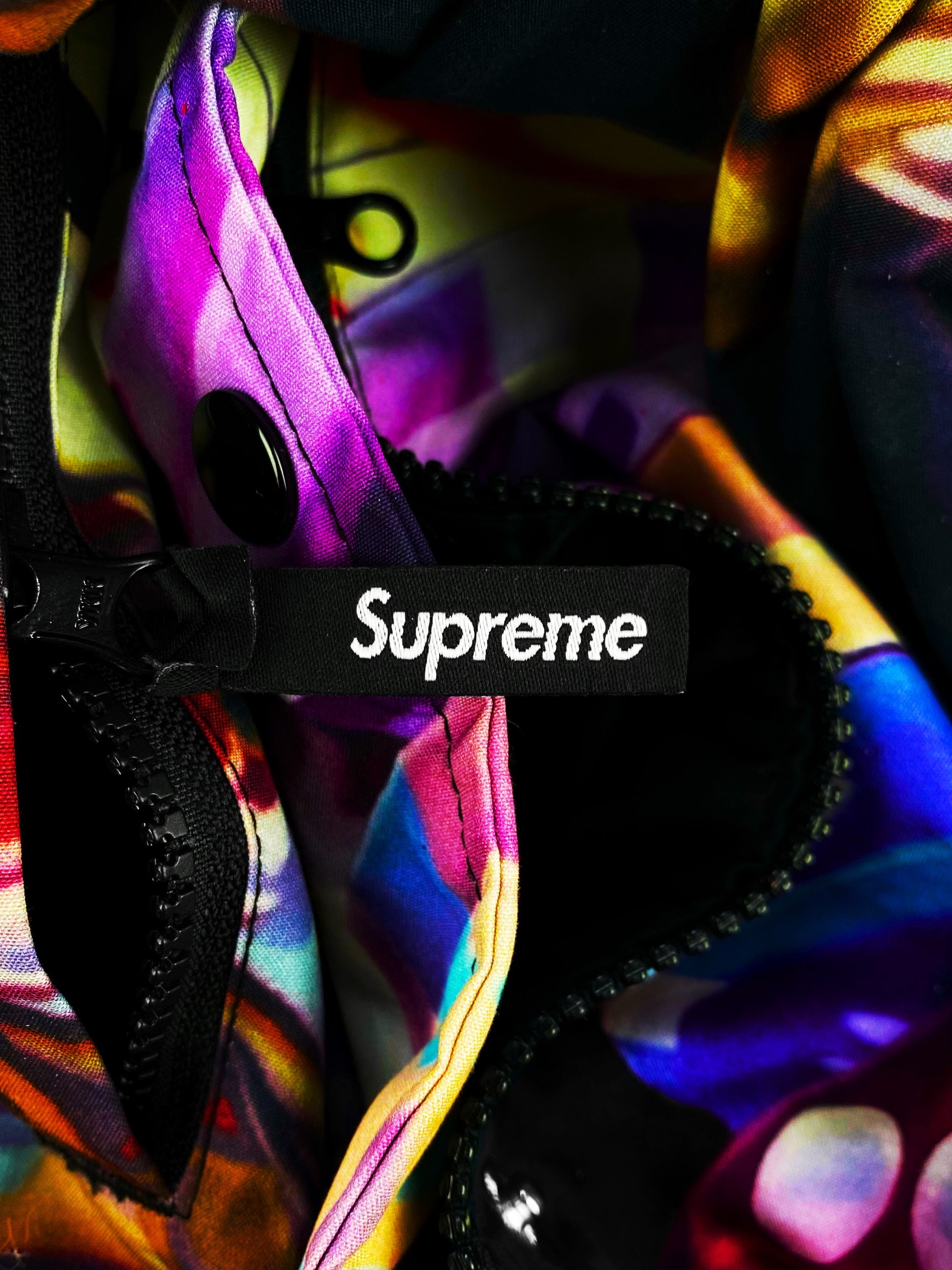 AW18 Supreme ‘Casino’ Full Print Down Fill Puffer Jacket