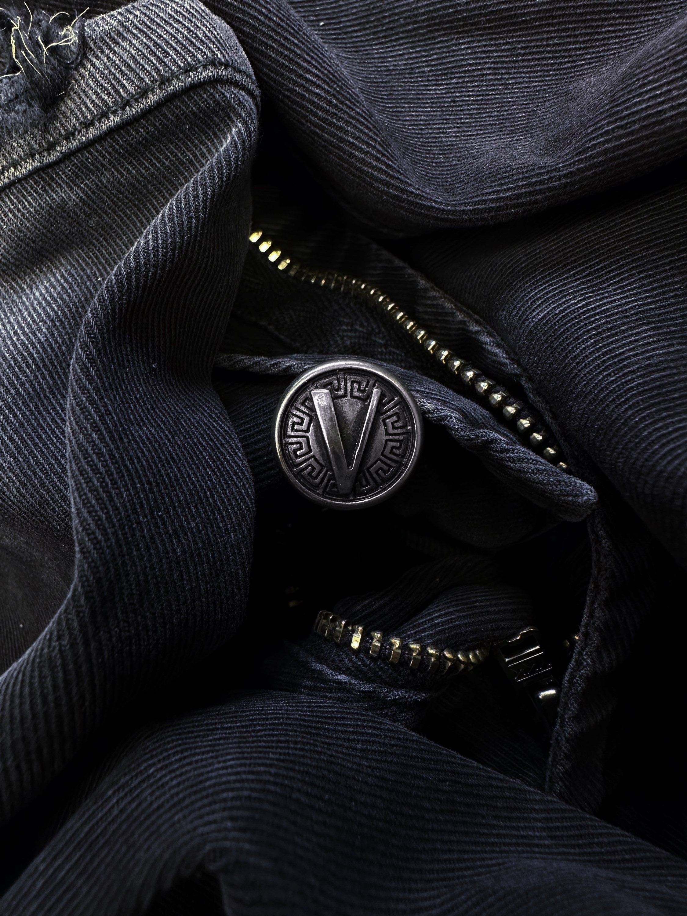 90s Versace Dark Wash ‘V’ Logo Wide Cut Denim