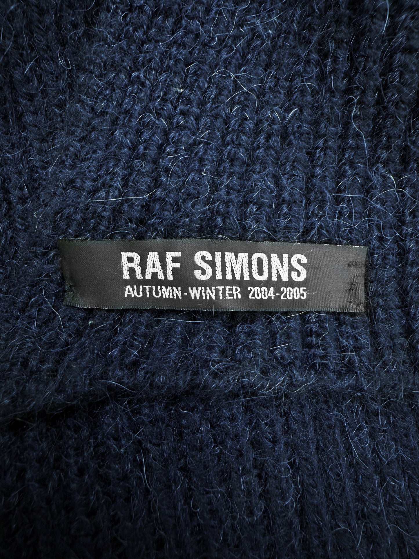 AW04 Raf Simons ‘Waves’ Blue Wool Head Scarf