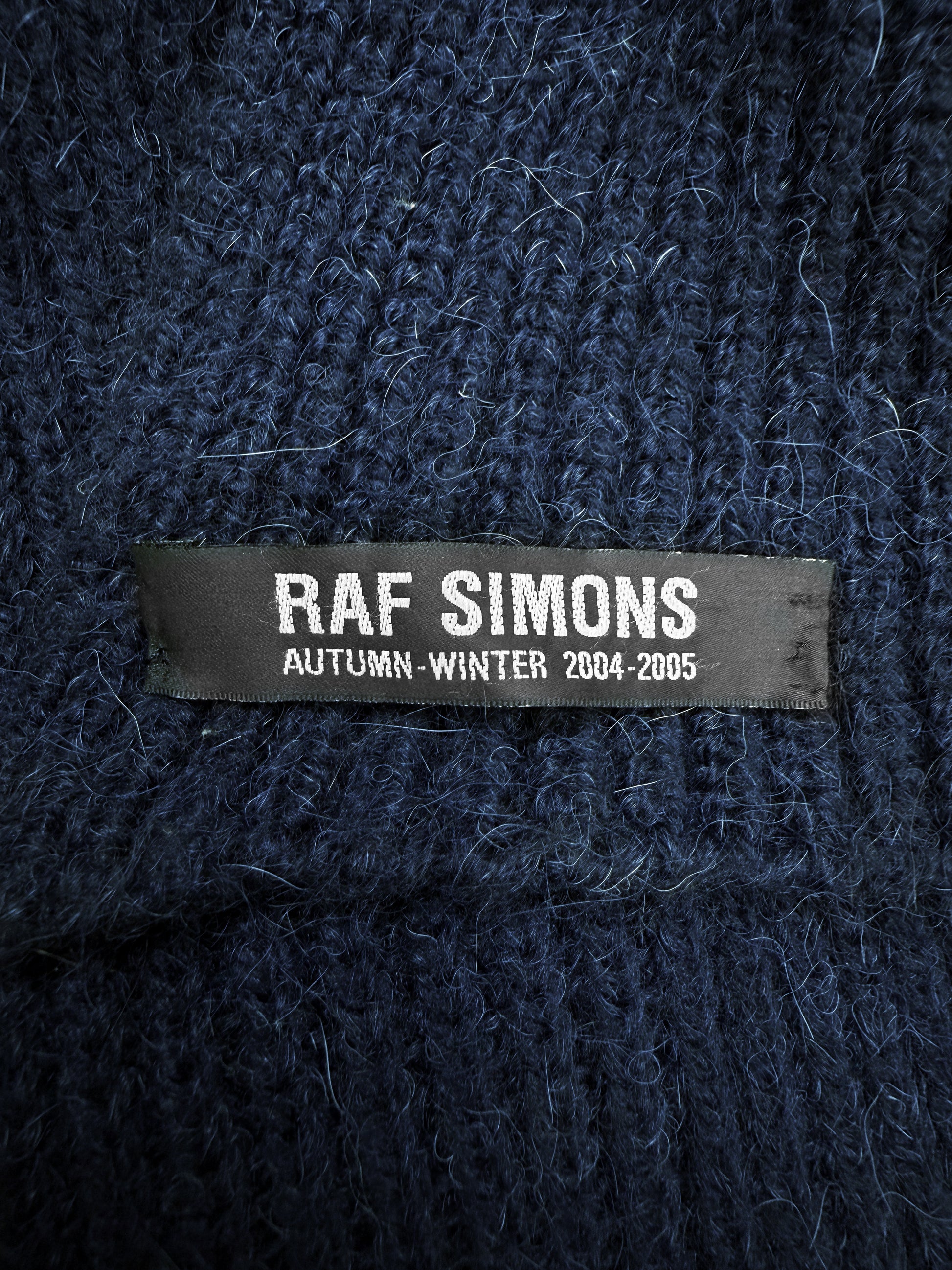 AW04 Raf Simons ‘Waves’ Blue Wool Head Scarf