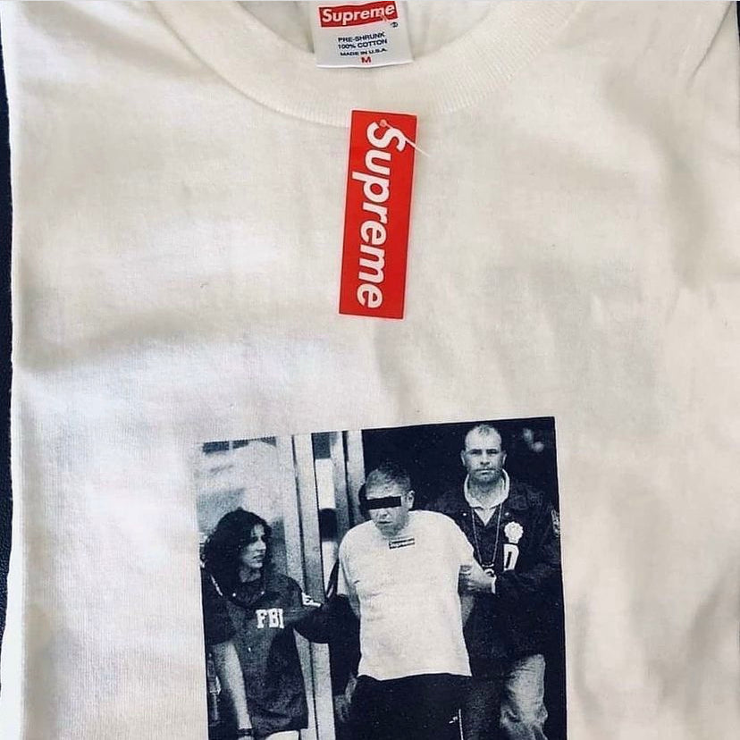 SS18 Supreme ‘Illegal Business Controls America’ Slogan Hoodie